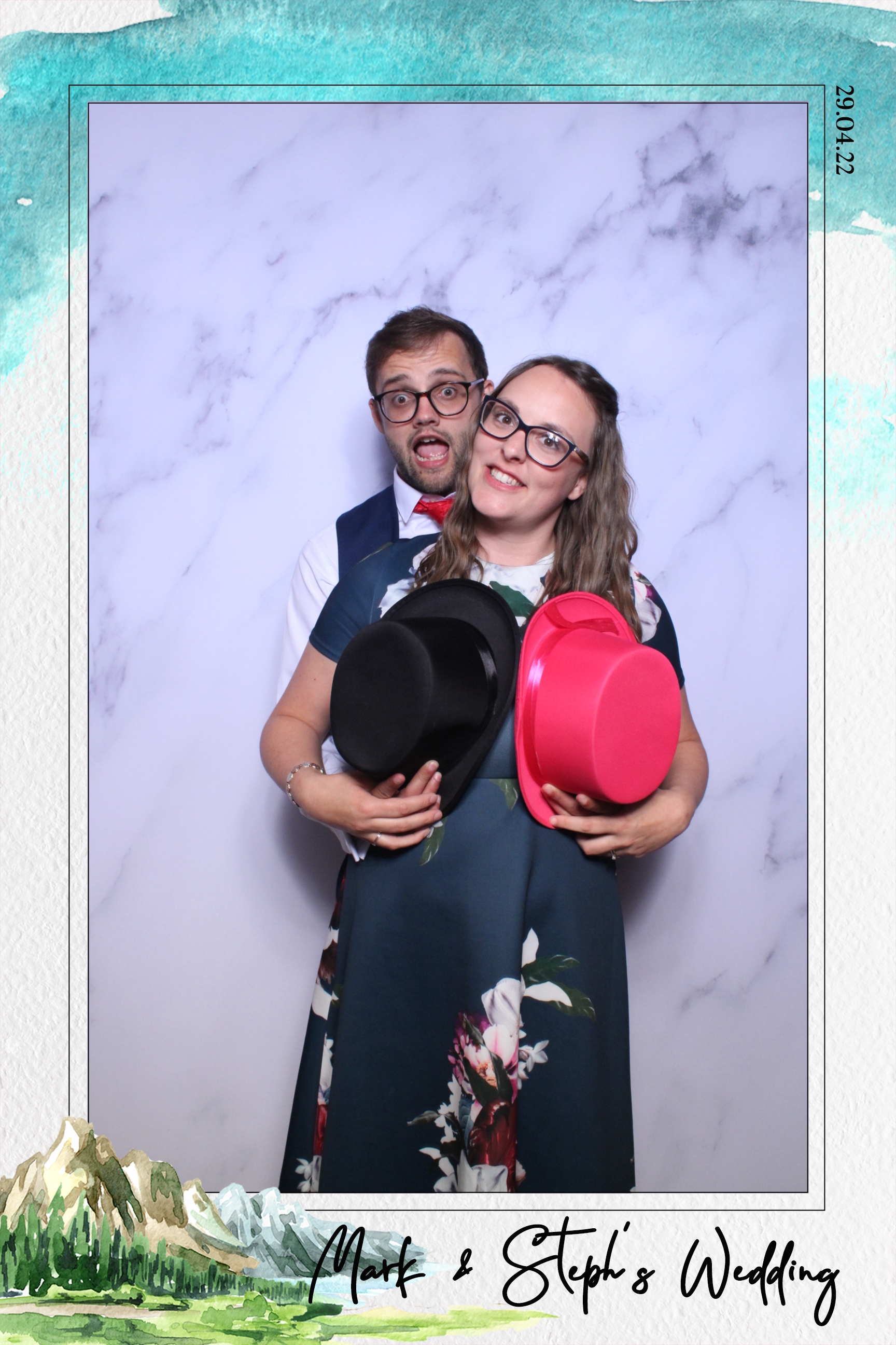Mark & Steph | View more photos from the event at images.mobile-photo-booth.com/u/MobilePhotoBoothUK/Mark-Steph