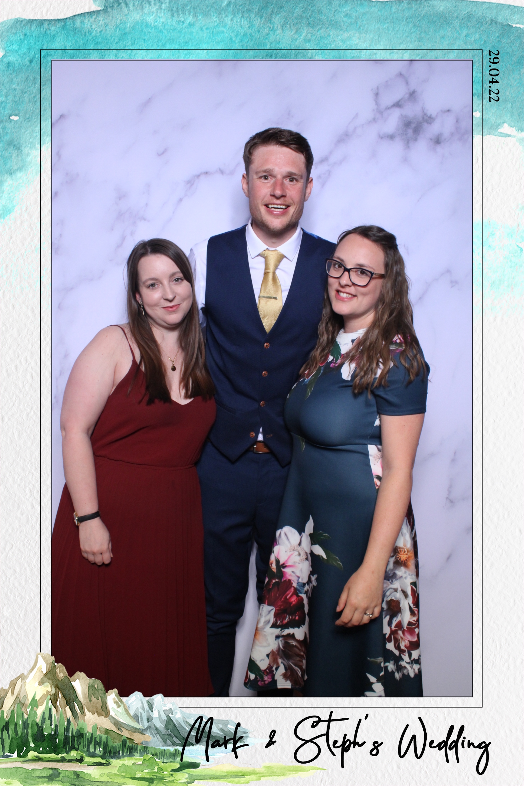 Mark & Steph | View more photos from the event at images.mobile-photo-booth.com/u/MobilePhotoBoothUK/Mark-Steph