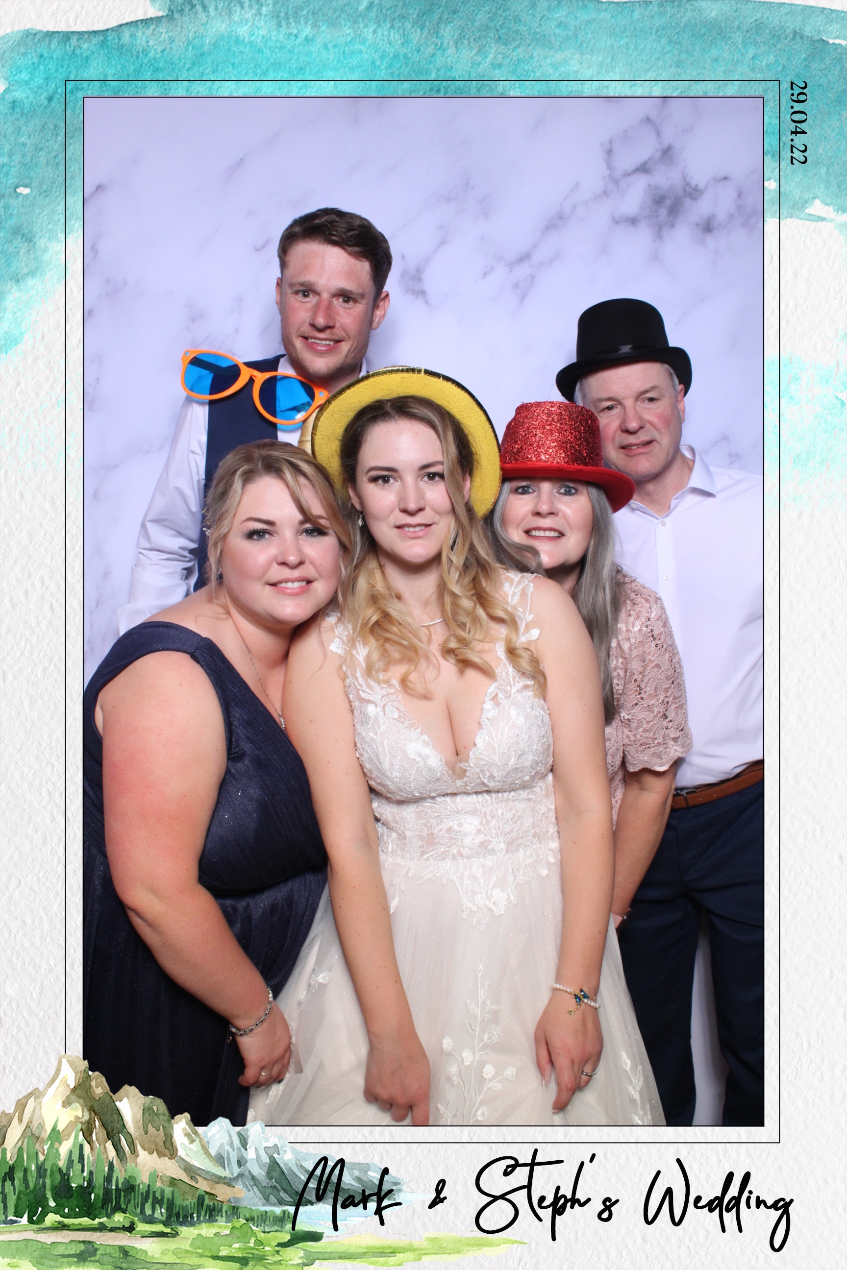 Mark & Steph | View more photos from the event at images.mobile-photo-booth.com/u/MobilePhotoBoothUK/Mark-Steph
