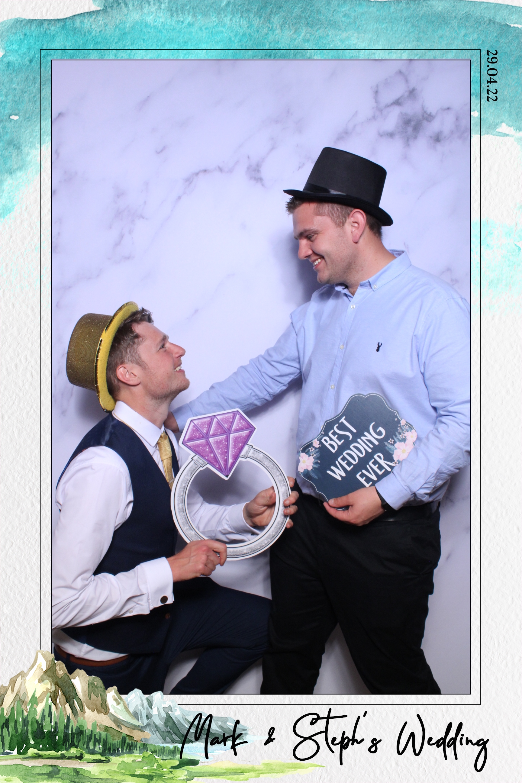 Mark & Steph | View more photos from the event at images.mobile-photo-booth.com/u/MobilePhotoBoothUK/Mark-Steph