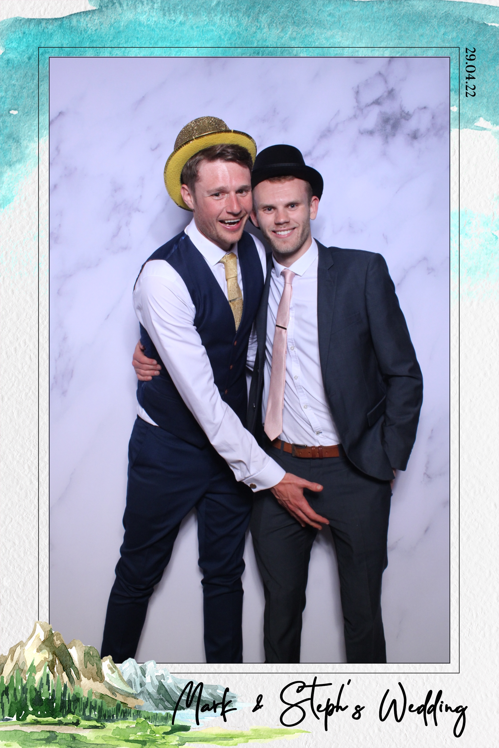 Mark & Steph | View more photos from the event at images.mobile-photo-booth.com/u/MobilePhotoBoothUK/Mark-Steph