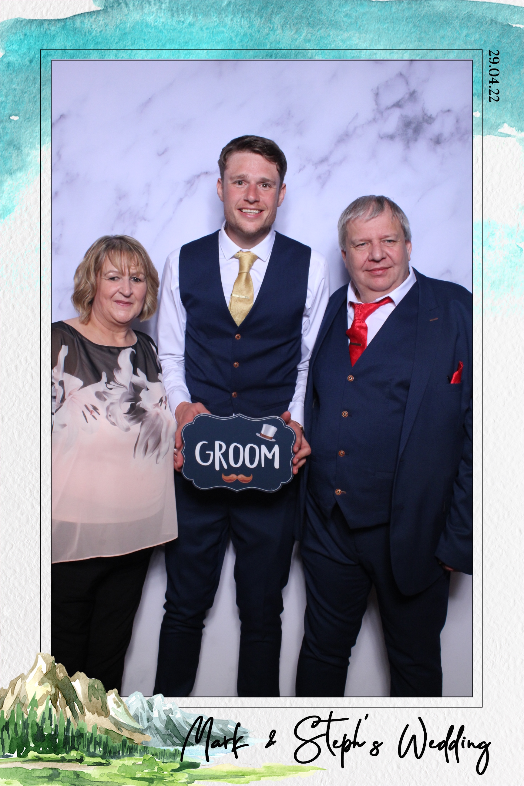 Mark & Steph | View more photos from the event at images.mobile-photo-booth.com/u/MobilePhotoBoothUK/Mark-Steph