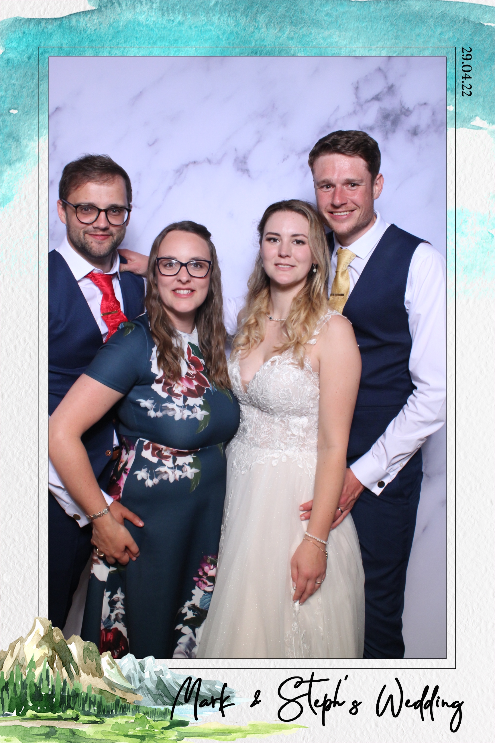 Mark & Steph | View more photos from the event at images.mobile-photo-booth.com/u/MobilePhotoBoothUK/Mark-Steph