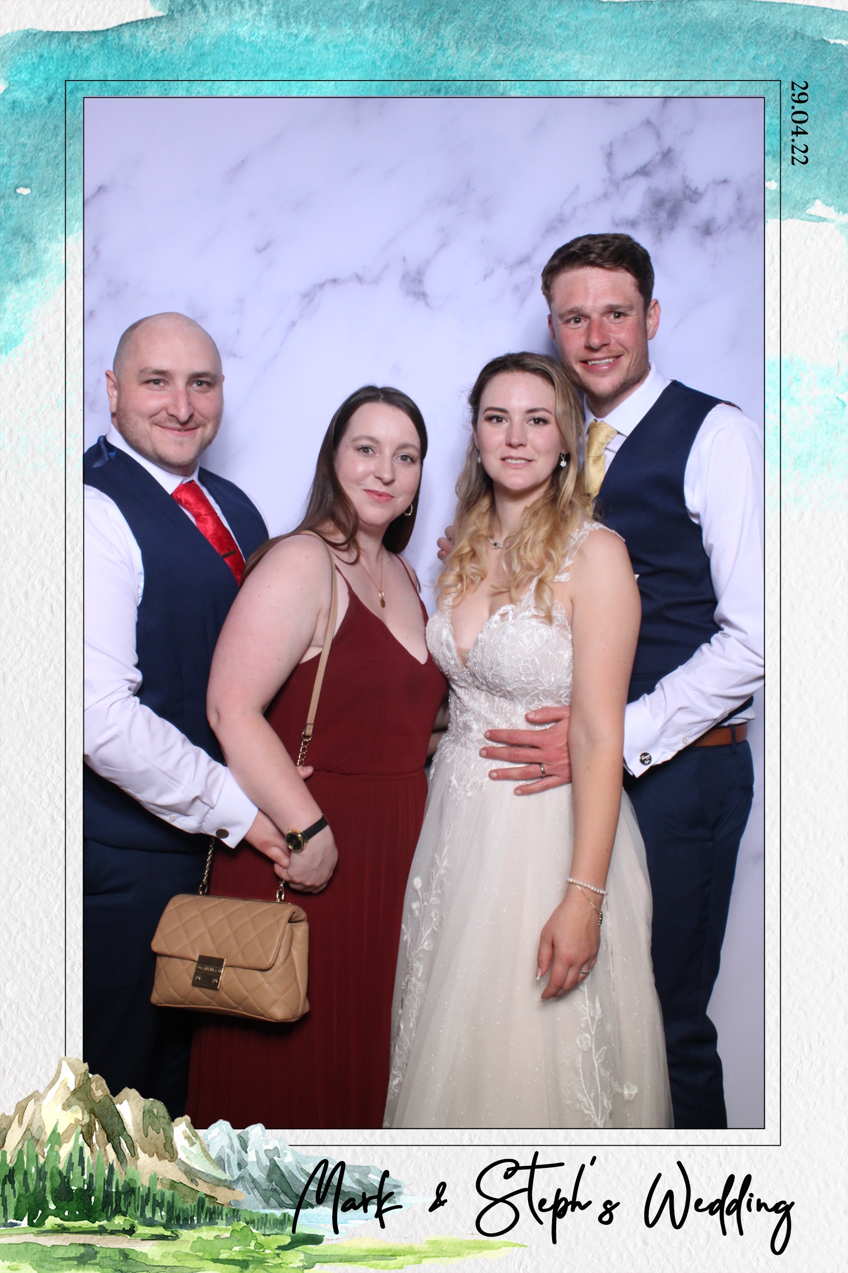 Mark & Steph | View more photos from the event at images.mobile-photo-booth.com/u/MobilePhotoBoothUK/Mark-Steph