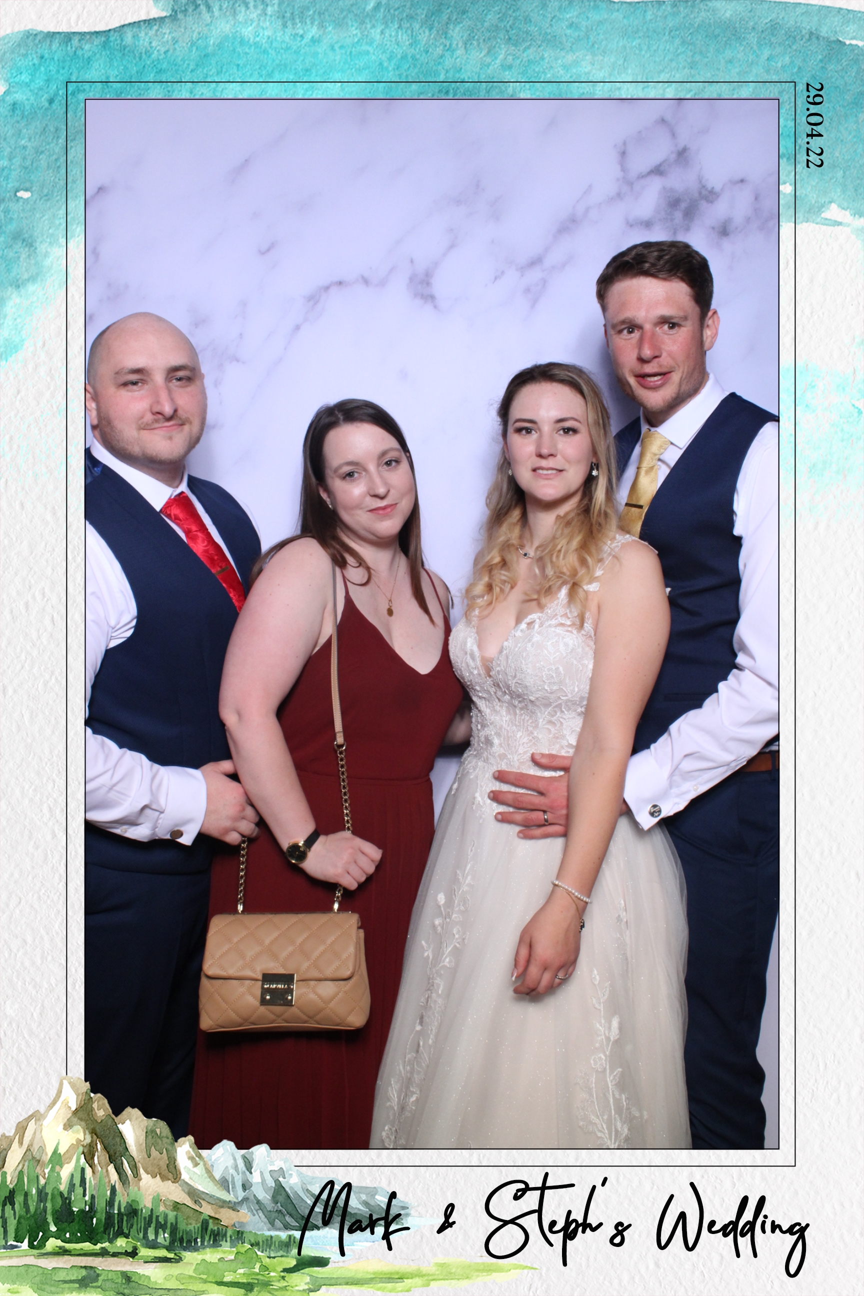 Mark & Steph | View more photos from the event at images.mobile-photo-booth.com/u/MobilePhotoBoothUK/Mark-Steph