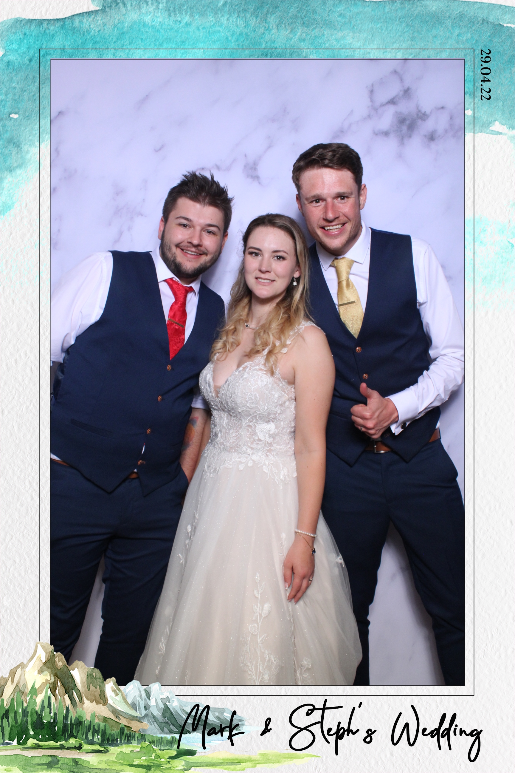 Mark & Steph | View more photos from the event at images.mobile-photo-booth.com/u/MobilePhotoBoothUK/Mark-Steph