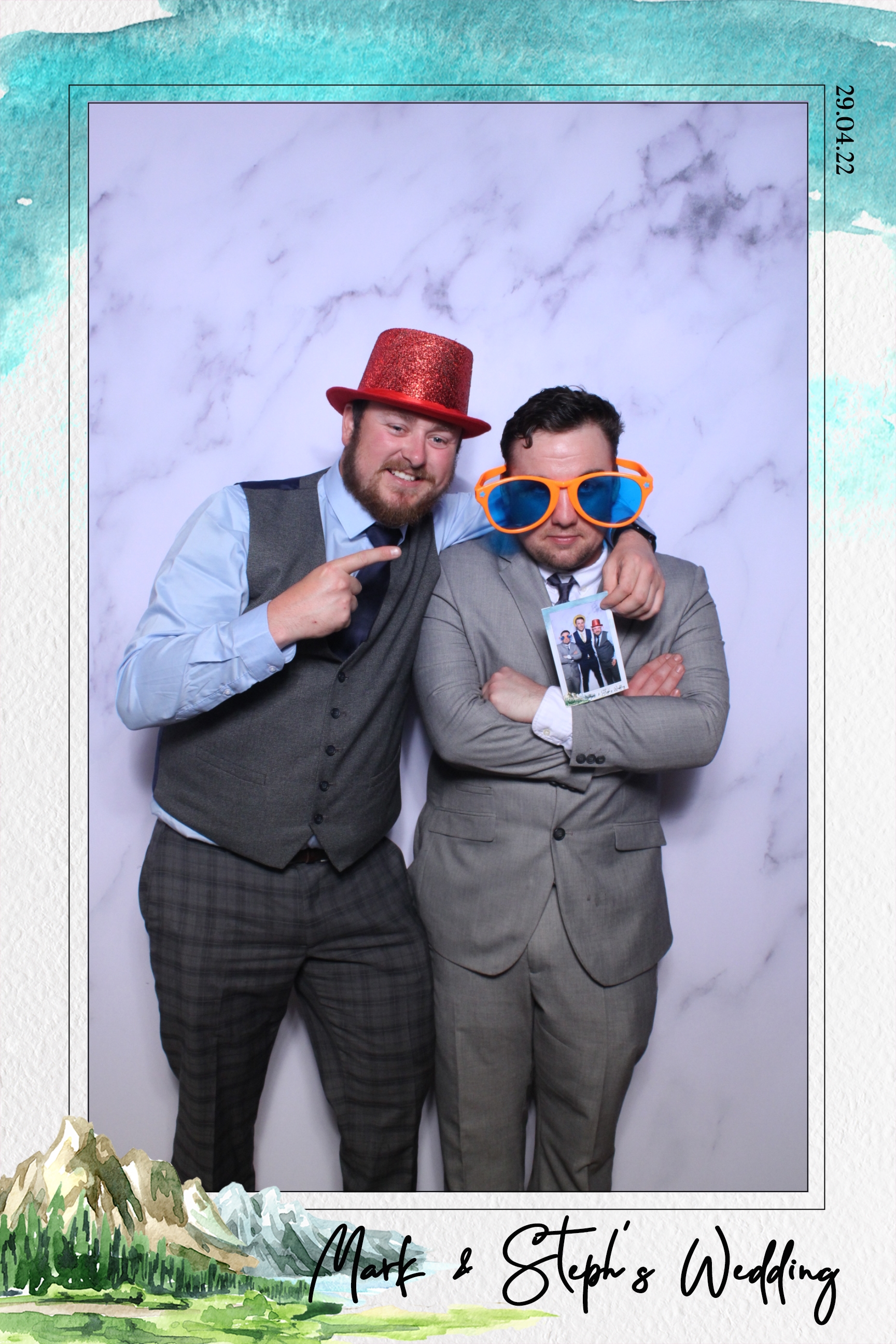 Mark & Steph | View more photos from the event at images.mobile-photo-booth.com/u/MobilePhotoBoothUK/Mark-Steph
