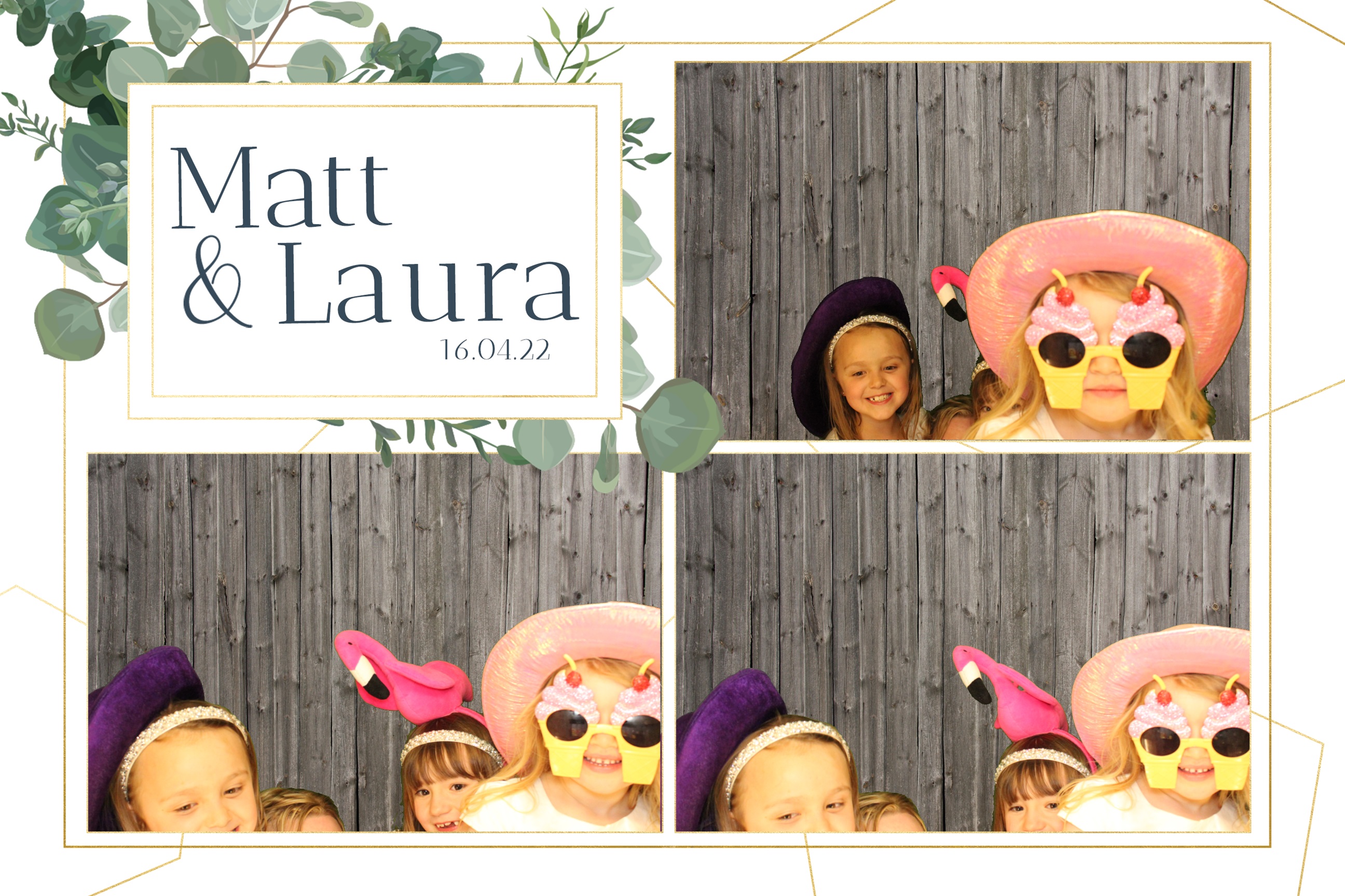Matt & Laura | View more photos from the event at images.mobile-photo-booth.com/u/MobilePhotoBoothUK/Matt-Laura