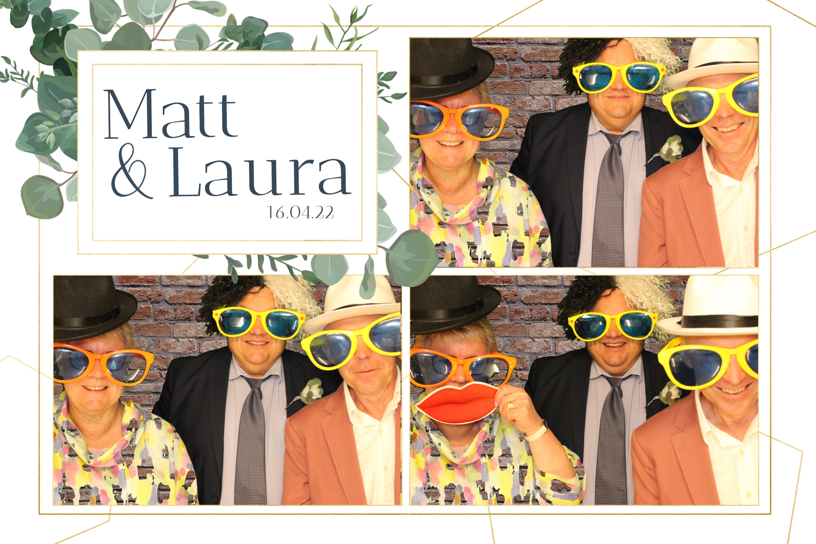 Matt & Laura | View more photos from the event at images.mobile-photo-booth.com/u/MobilePhotoBoothUK/Matt-Laura