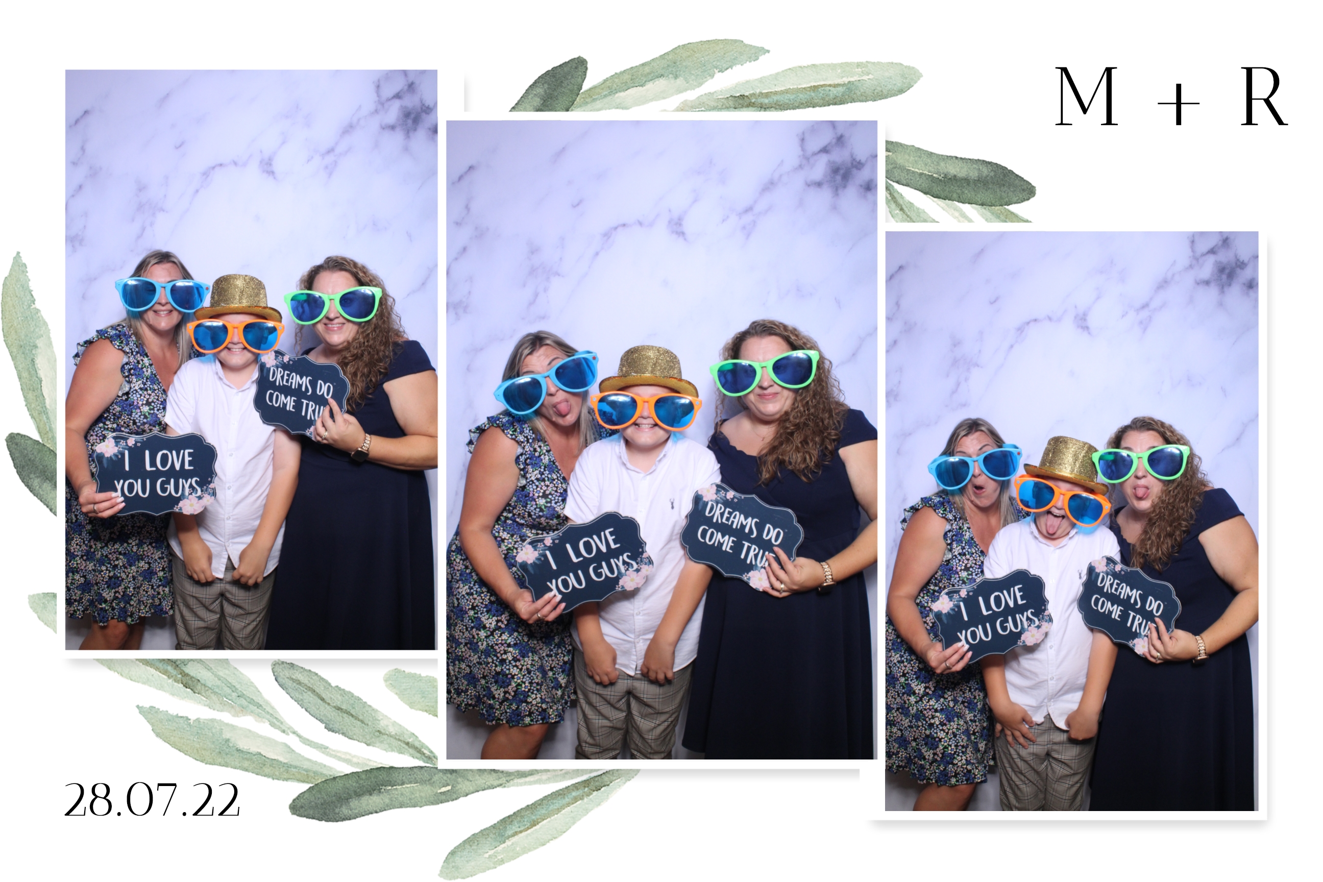Matthew & Rachel | View more photos from the event at images.mobile-photo-booth.com/u/MobilePhotoBoothUK/Matthew-Rachel