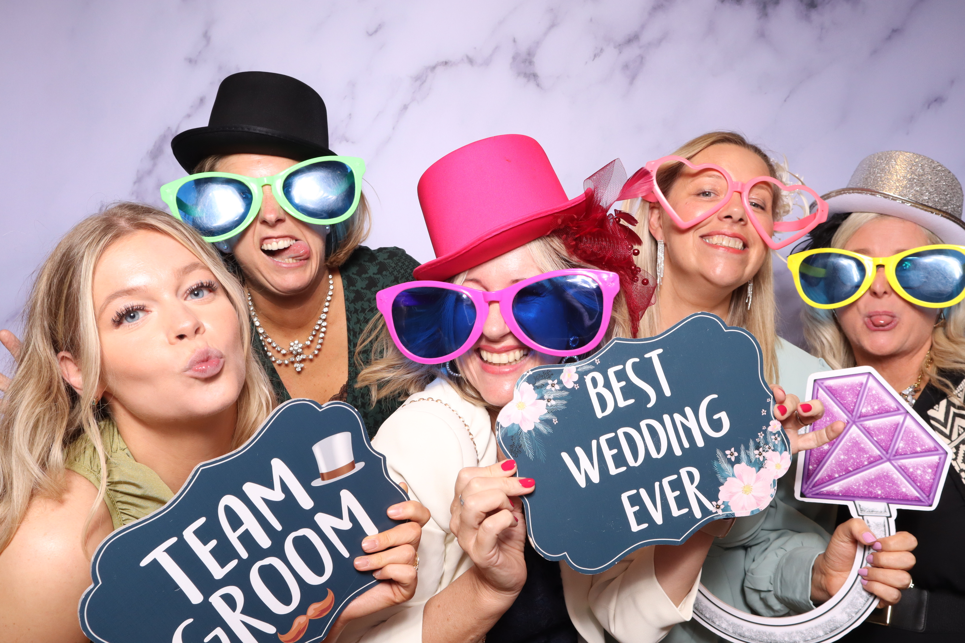 Sam & Ian | View more photos from the event at images.mobile-photo-booth.com/u/MobilePhotoBoothUK/Sam-Ian
