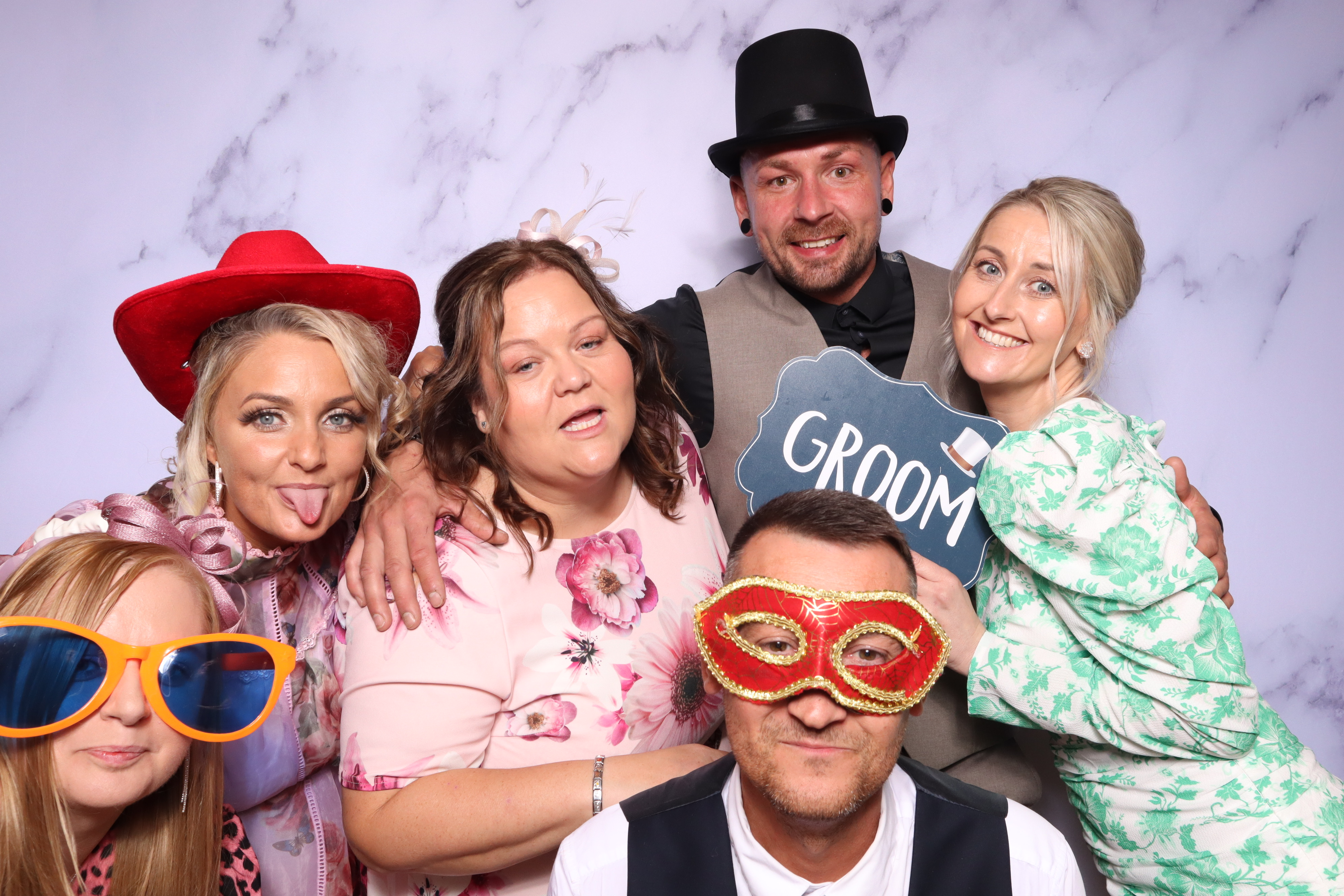 Sam & Ian | View more photos from the event at images.mobile-photo-booth.com/u/MobilePhotoBoothUK/Sam-Ian