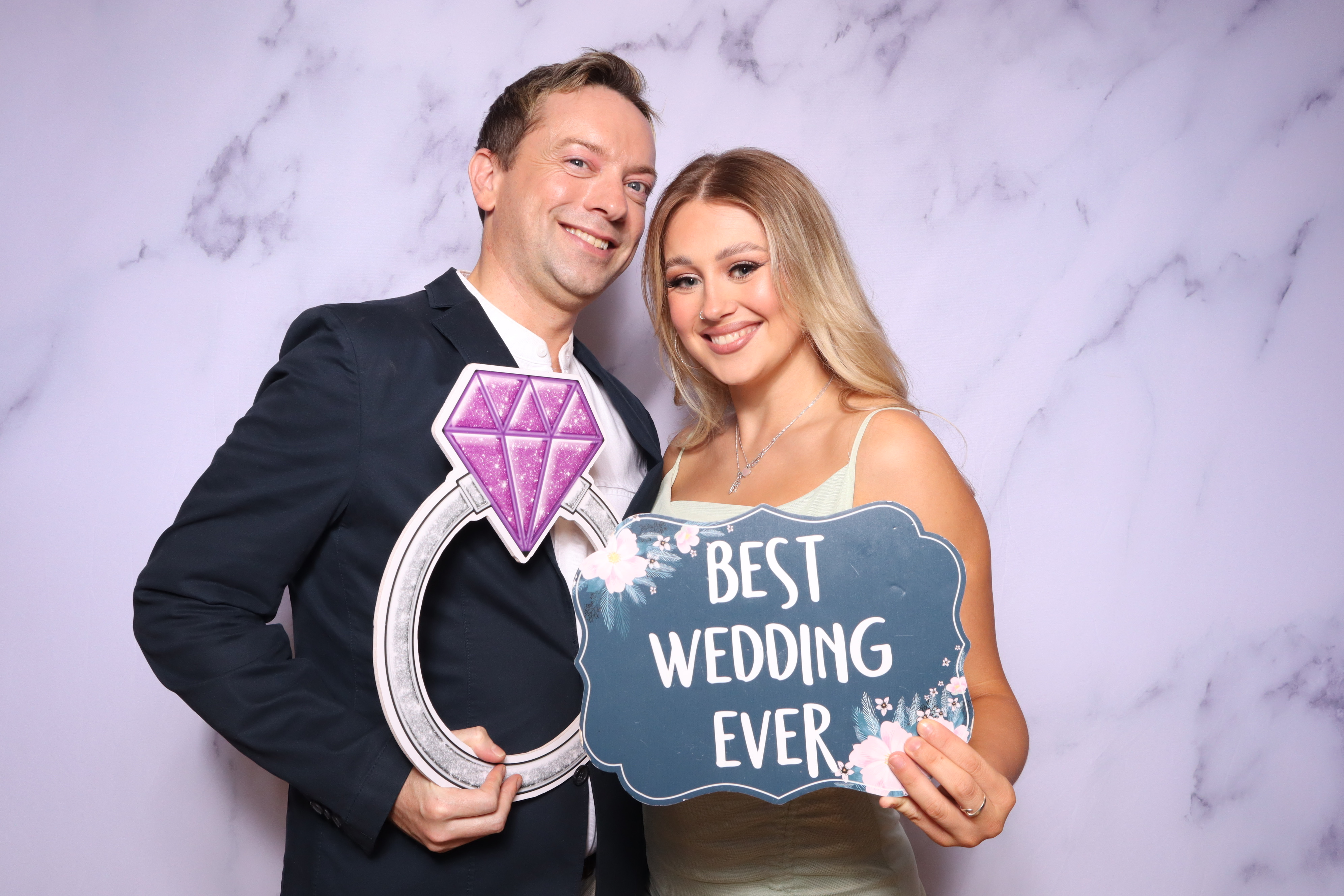 Sam & Ian | View more photos from the event at images.mobile-photo-booth.com/u/MobilePhotoBoothUK/Sam-Ian