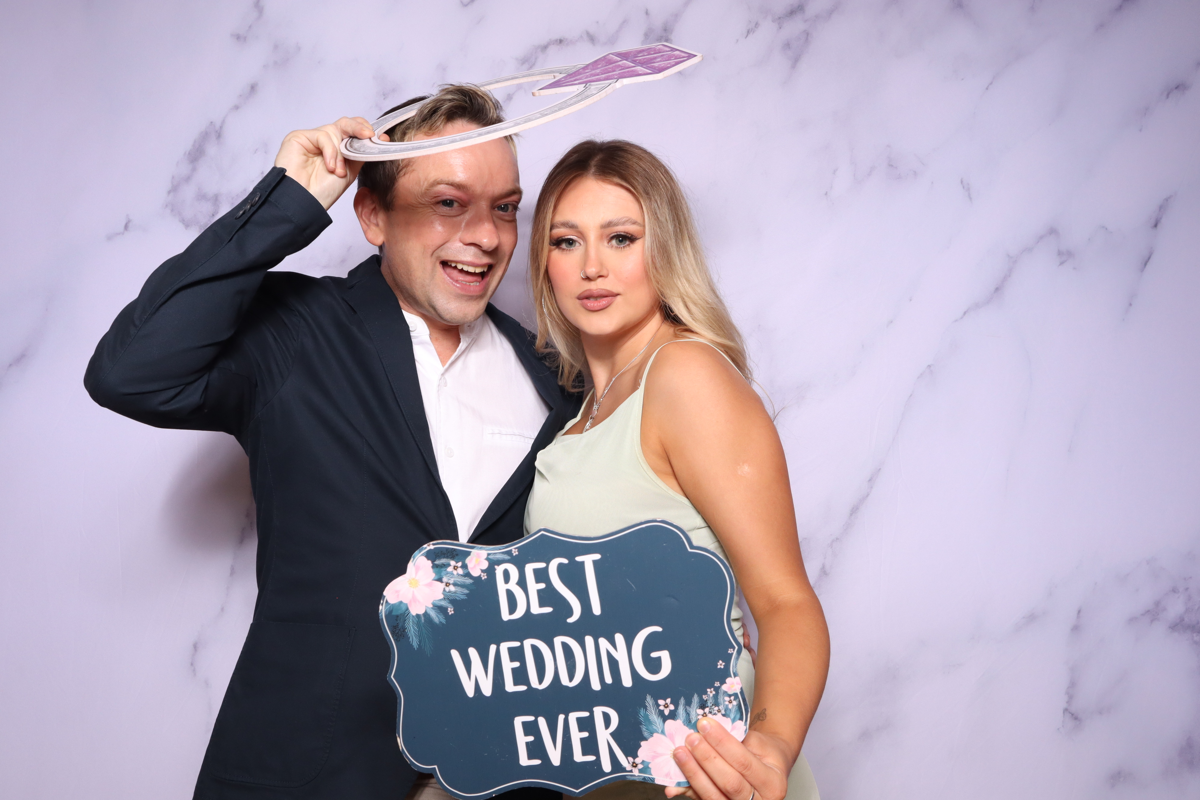 Sam & Ian | View more photos from the event at images.mobile-photo-booth.com/u/MobilePhotoBoothUK/Sam-Ian