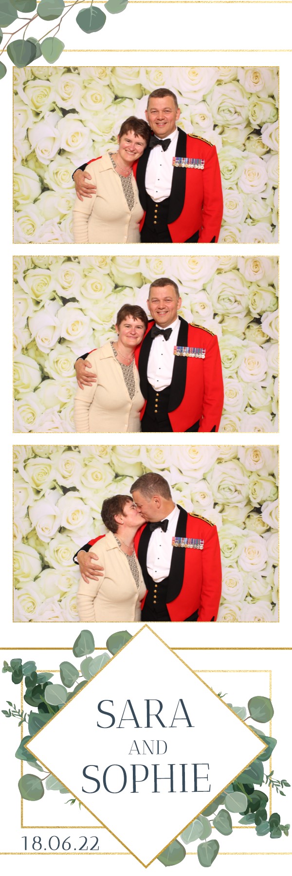 Sara & Sophie | View more photos from the event at images.mobile-photo-booth.com/u/MobilePhotoBoothUK/Sara-Sophie