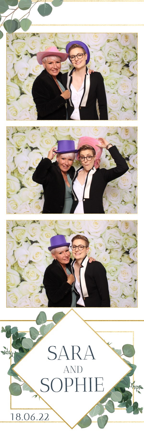Sara & Sophie | View more photos from the event at images.mobile-photo-booth.com/u/MobilePhotoBoothUK/Sara-Sophie