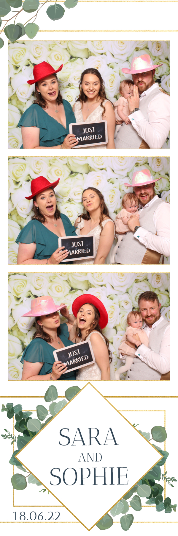Sara & Sophie | View more photos from the event at images.mobile-photo-booth.com/u/MobilePhotoBoothUK/Sara-Sophie