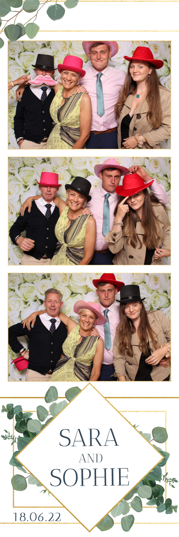 Sara & Sophie | View more photos from the event at images.mobile-photo-booth.com/u/MobilePhotoBoothUK/Sara-Sophie