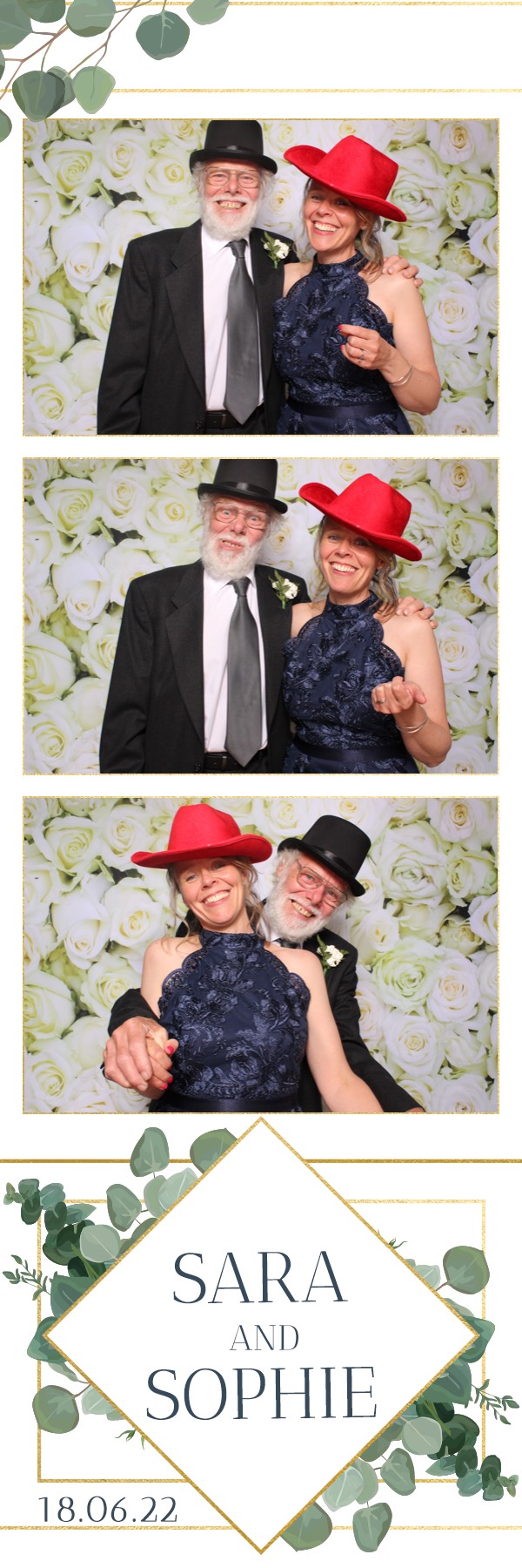Sara & Sophie | View more photos from the event at images.mobile-photo-booth.com/u/MobilePhotoBoothUK/Sara-Sophie