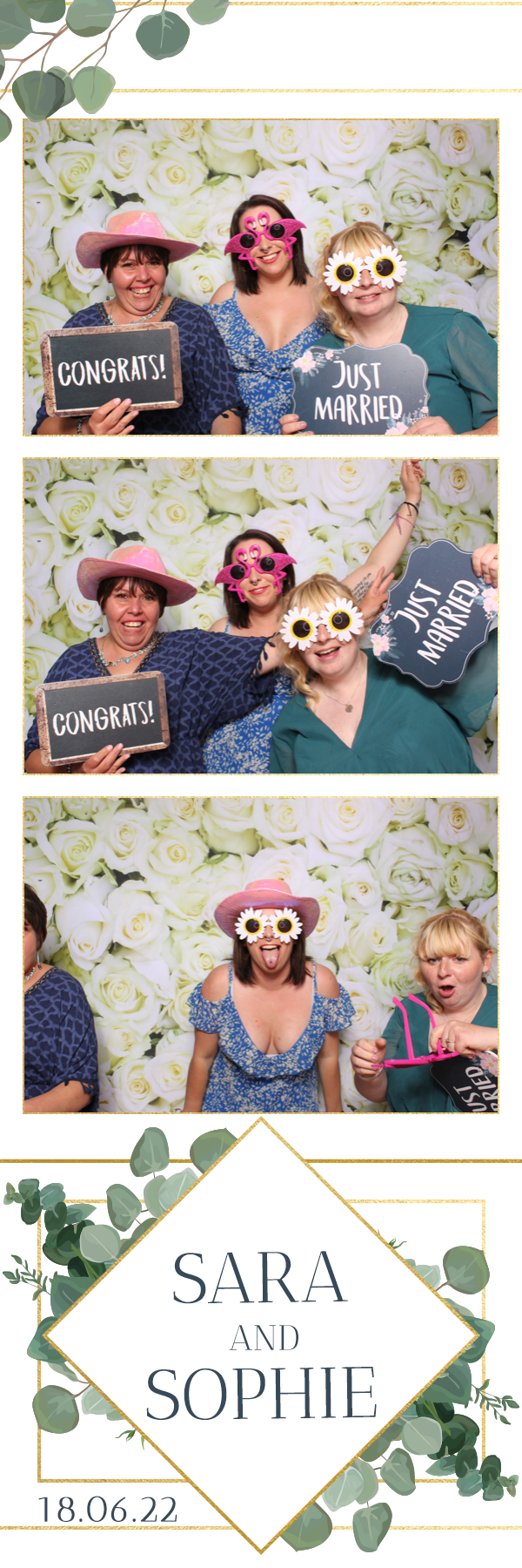Sara & Sophie | View more photos from the event at images.mobile-photo-booth.com/u/MobilePhotoBoothUK/Sara-Sophie