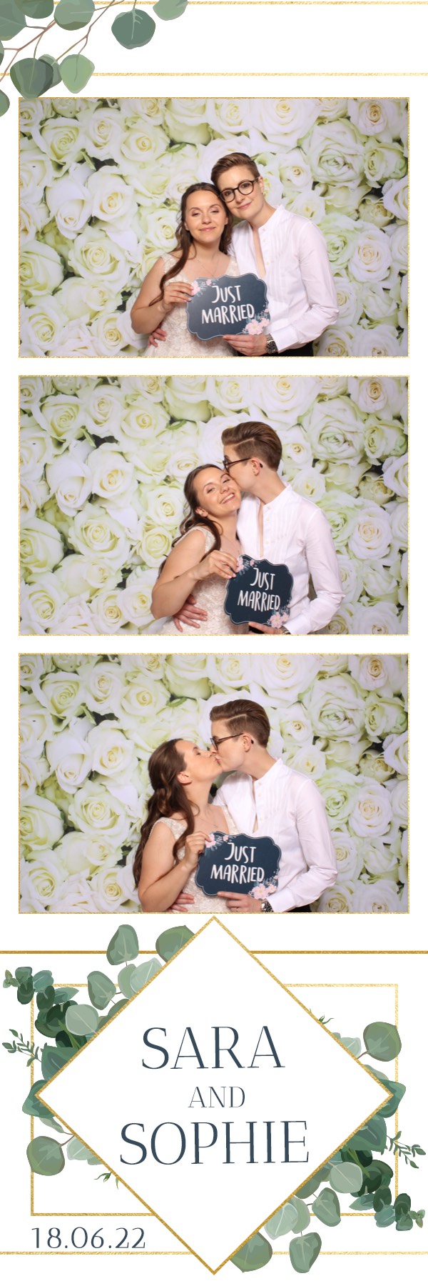 Sara & Sophie | View more photos from the event at images.mobile-photo-booth.com/u/MobilePhotoBoothUK/Sara-Sophie