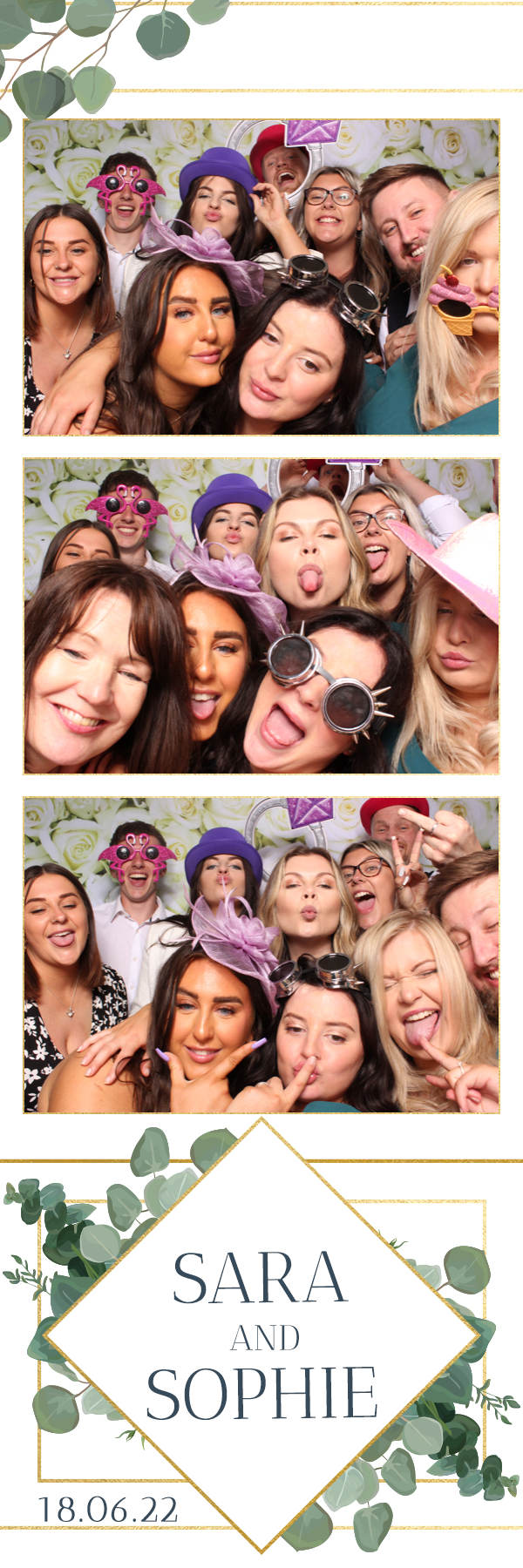 Sara & Sophie | View more photos from the event at images.mobile-photo-booth.com/u/MobilePhotoBoothUK/Sara-Sophie