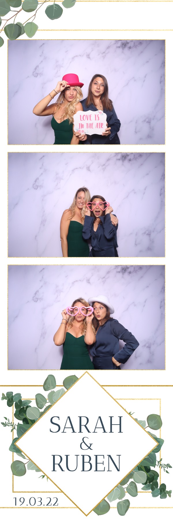 Sarah & Ruben | View more photos from the event at images.mobile-photo-booth.com/u/MobilePhotoBoothUK/Sarah-Ruben
