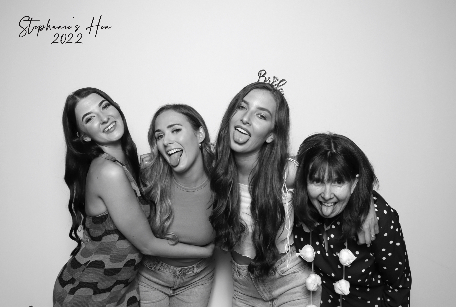 Stephanie's Hen 2022 | View more photos from the event at images.mobile-photo-booth.com/u/MobilePhotoBoothUK/Stephanies-Hen-2022