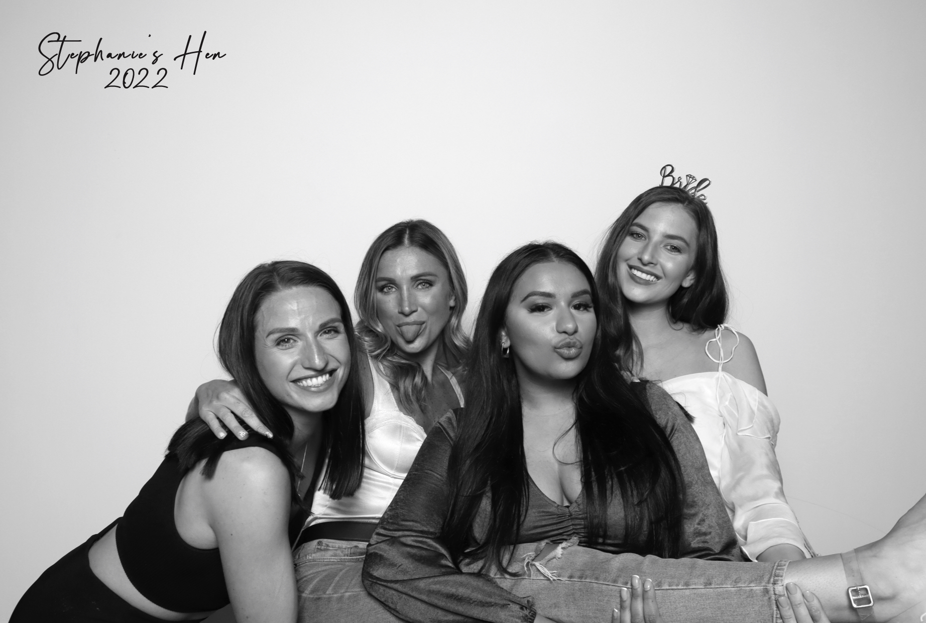 Stephanie's Hen 2022 | View more photos from the event at images.mobile-photo-booth.com/u/MobilePhotoBoothUK/Stephanies-Hen-2022