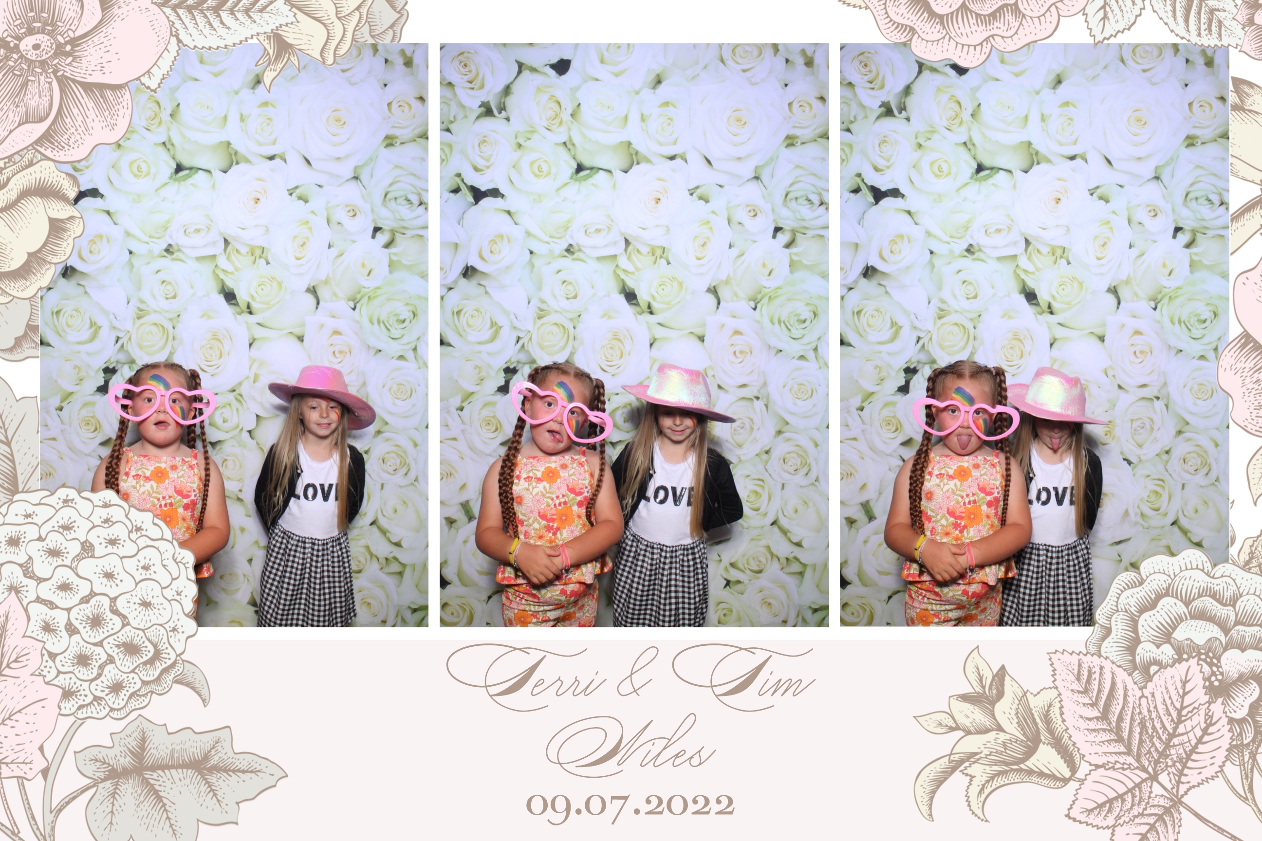 Terri & Tim | View more photos from the event at images.mobile-photo-booth.com/u/MobilePhotoBoothUK/Terri-Tim