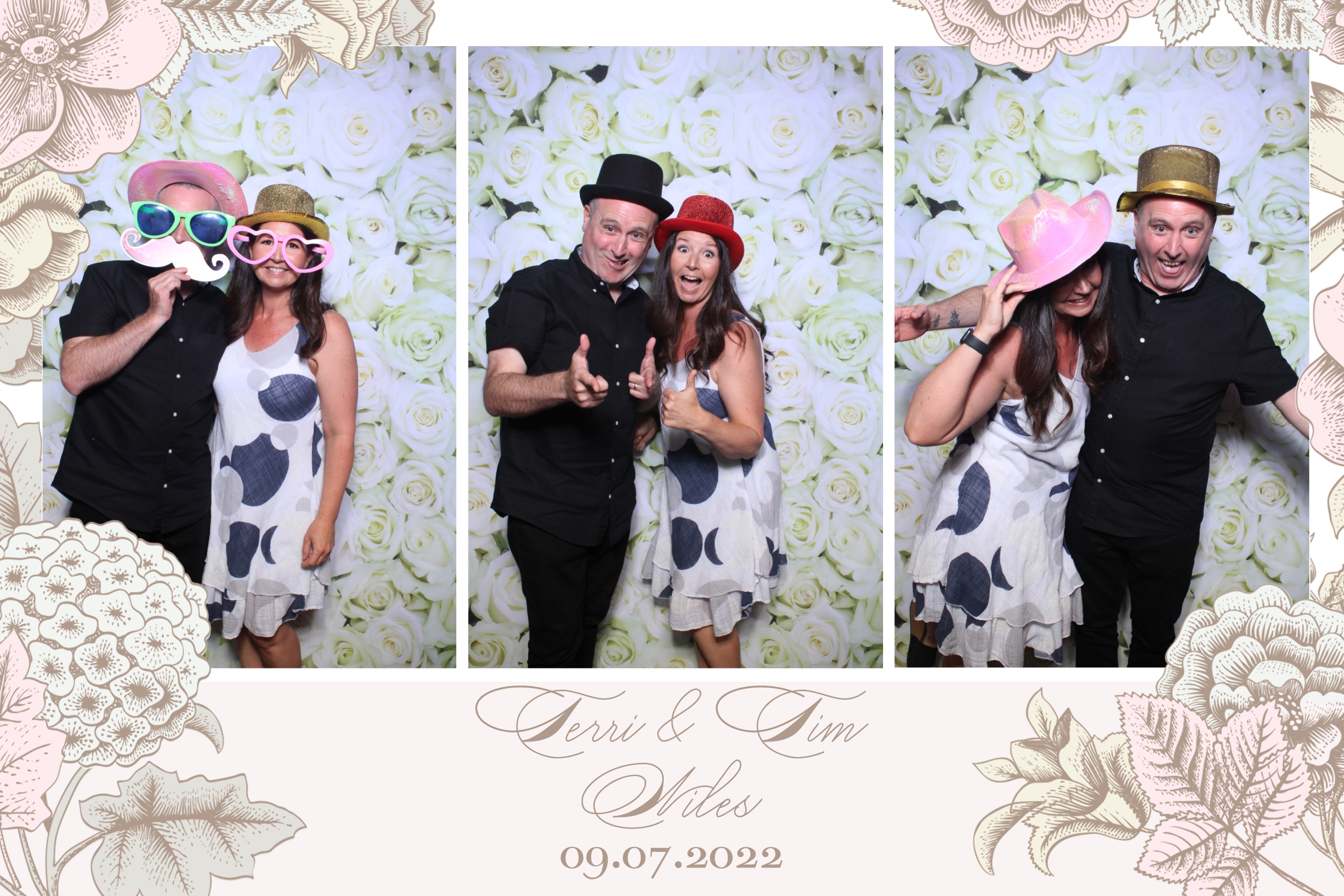 Terri & Tim | View more photos from the event at images.mobile-photo-booth.com/u/MobilePhotoBoothUK/Terri-Tim
