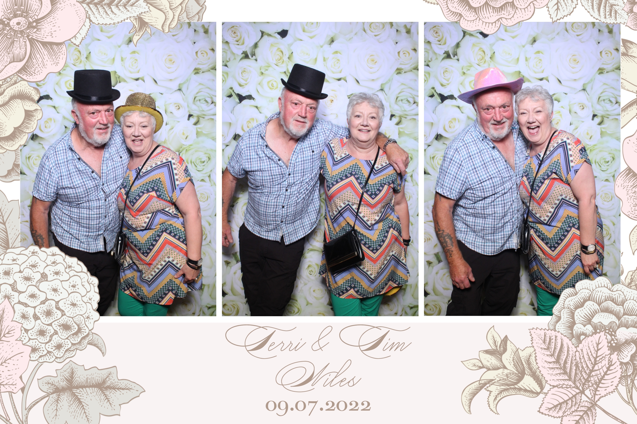 Terri & Tim | View more photos from the event at images.mobile-photo-booth.com/u/MobilePhotoBoothUK/Terri-Tim