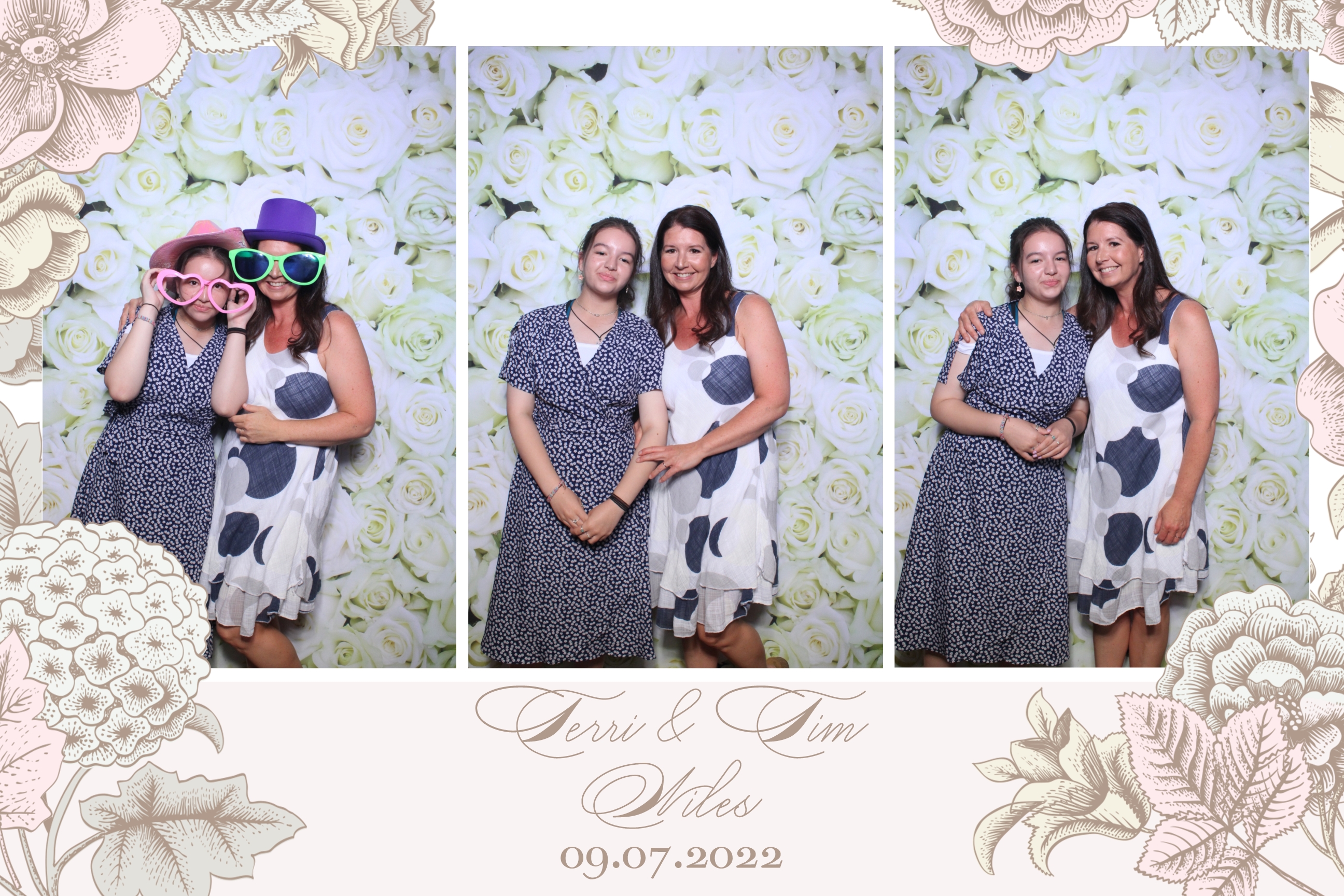Terri & Tim | View more photos from the event at images.mobile-photo-booth.com/u/MobilePhotoBoothUK/Terri-Tim
