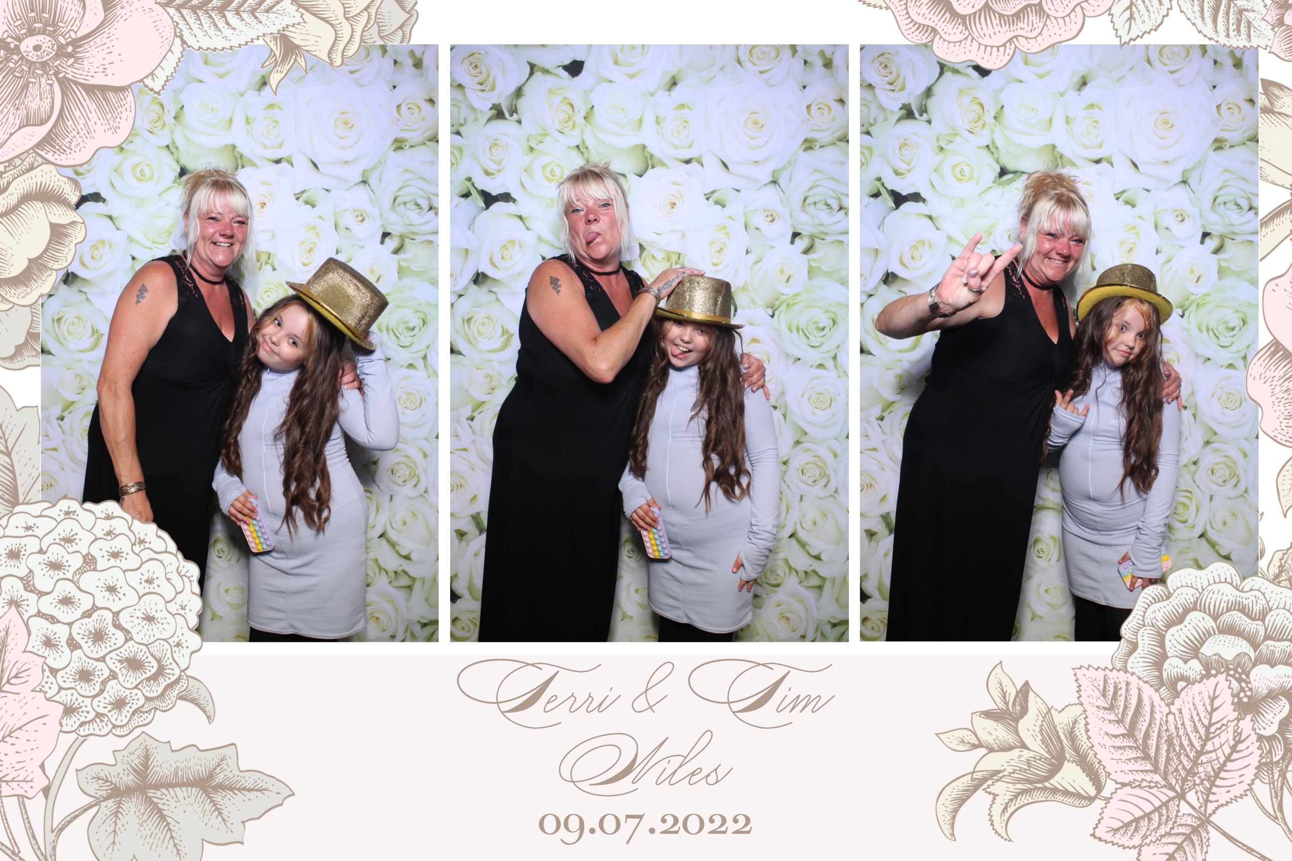 Terri & Tim | View more photos from the event at images.mobile-photo-booth.com/u/MobilePhotoBoothUK/Terri-Tim