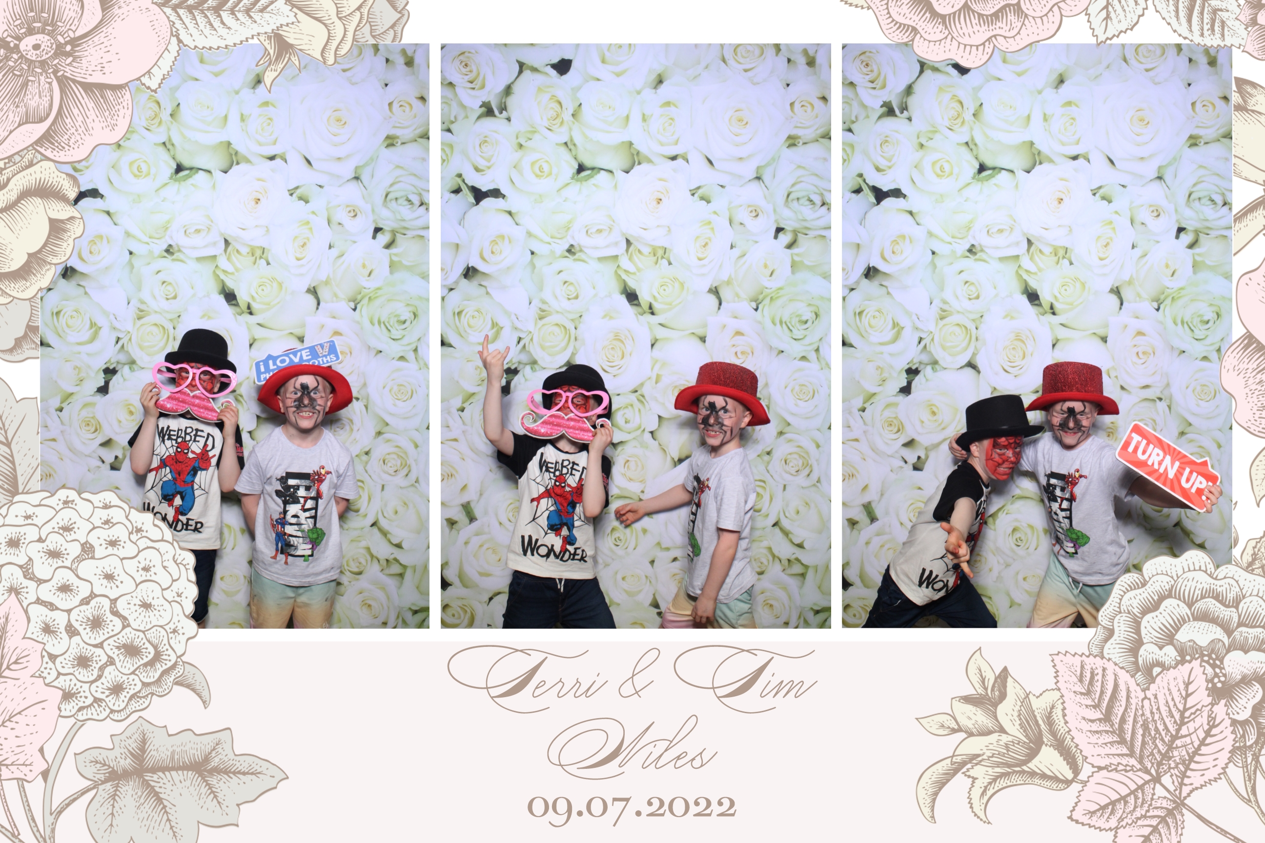 Terri & Tim | View more photos from the event at images.mobile-photo-booth.com/u/MobilePhotoBoothUK/Terri-Tim