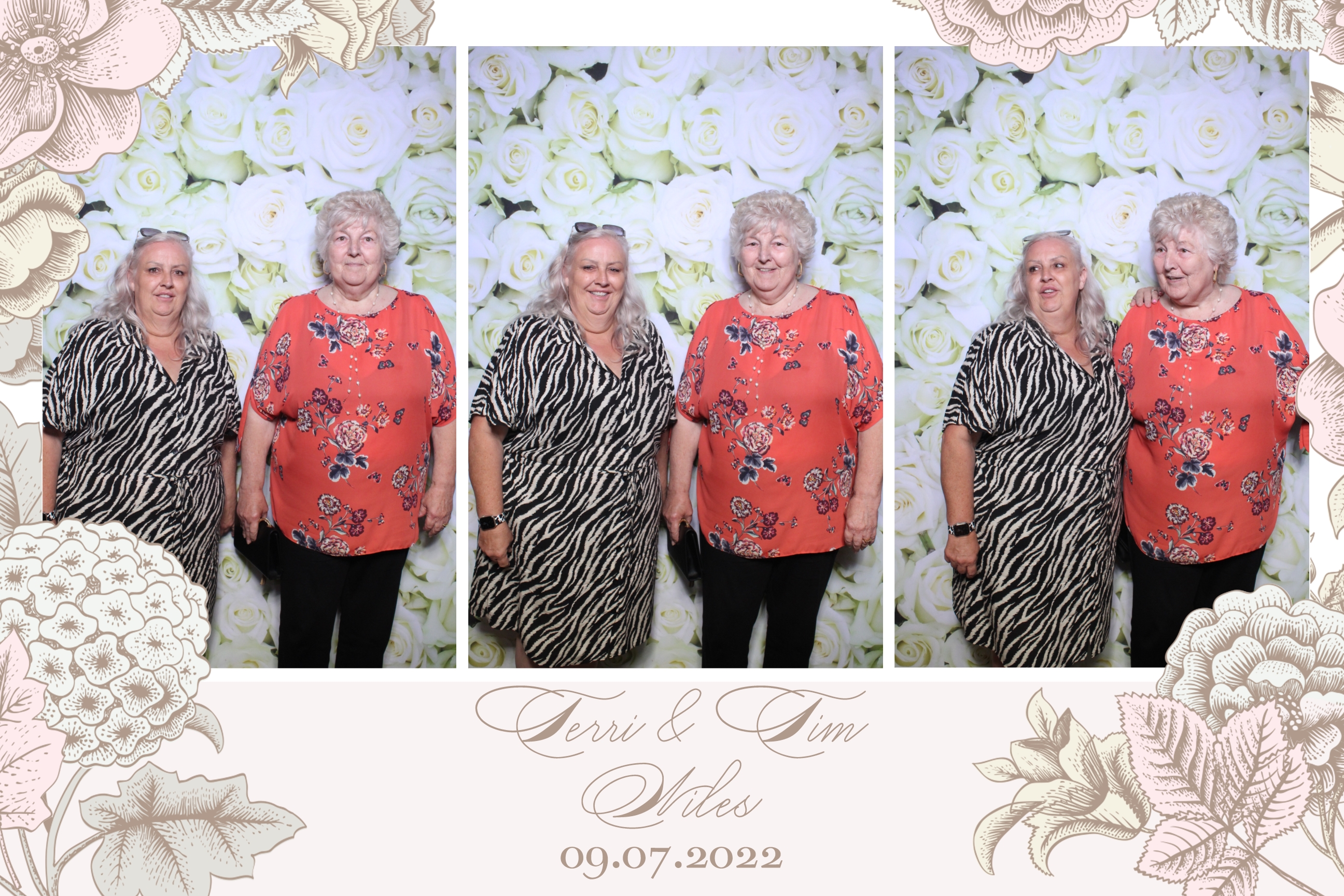 Terri & Tim | View more photos from the event at images.mobile-photo-booth.com/u/MobilePhotoBoothUK/Terri-Tim