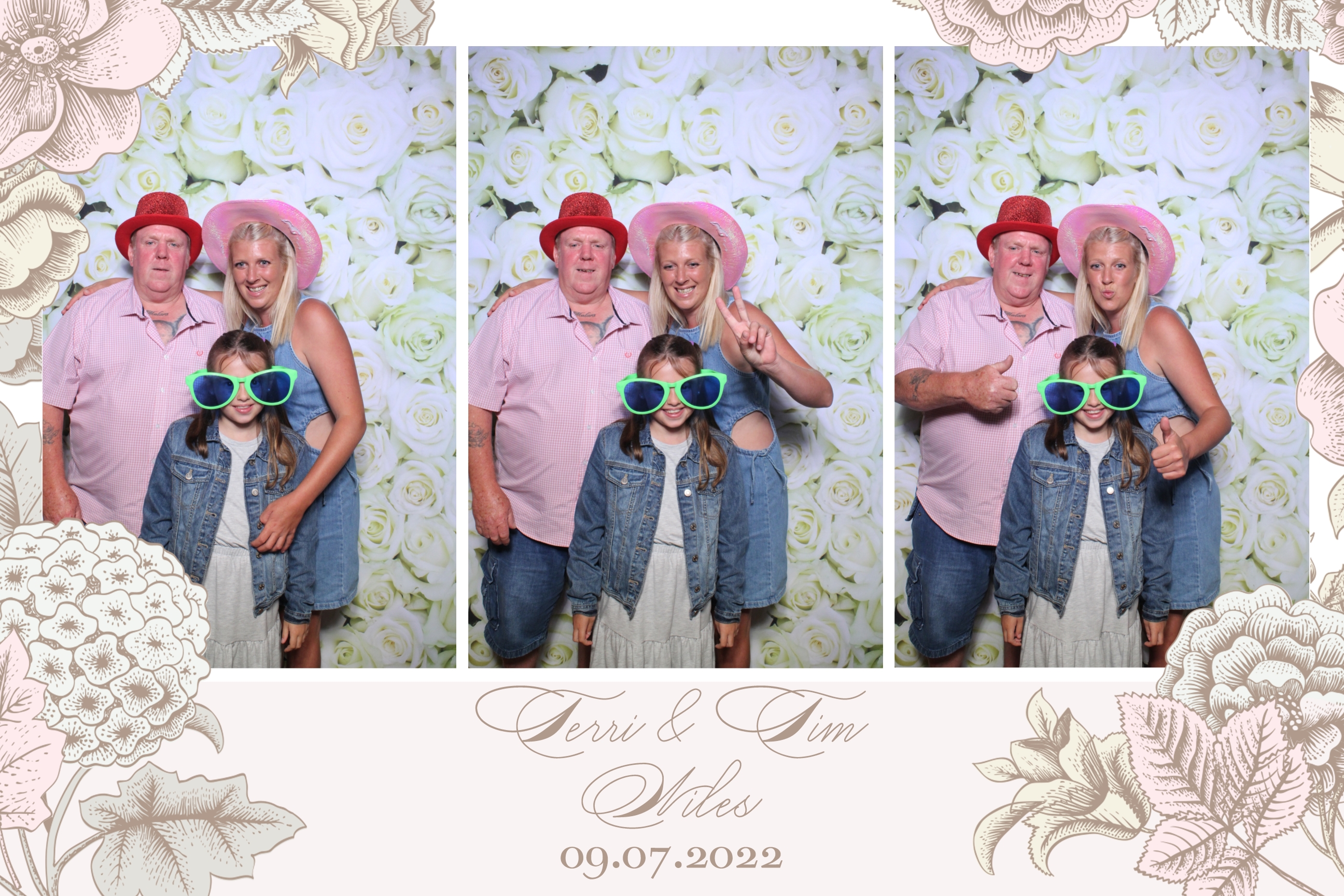 Terri & Tim | View more photos from the event at images.mobile-photo-booth.com/u/MobilePhotoBoothUK/Terri-Tim