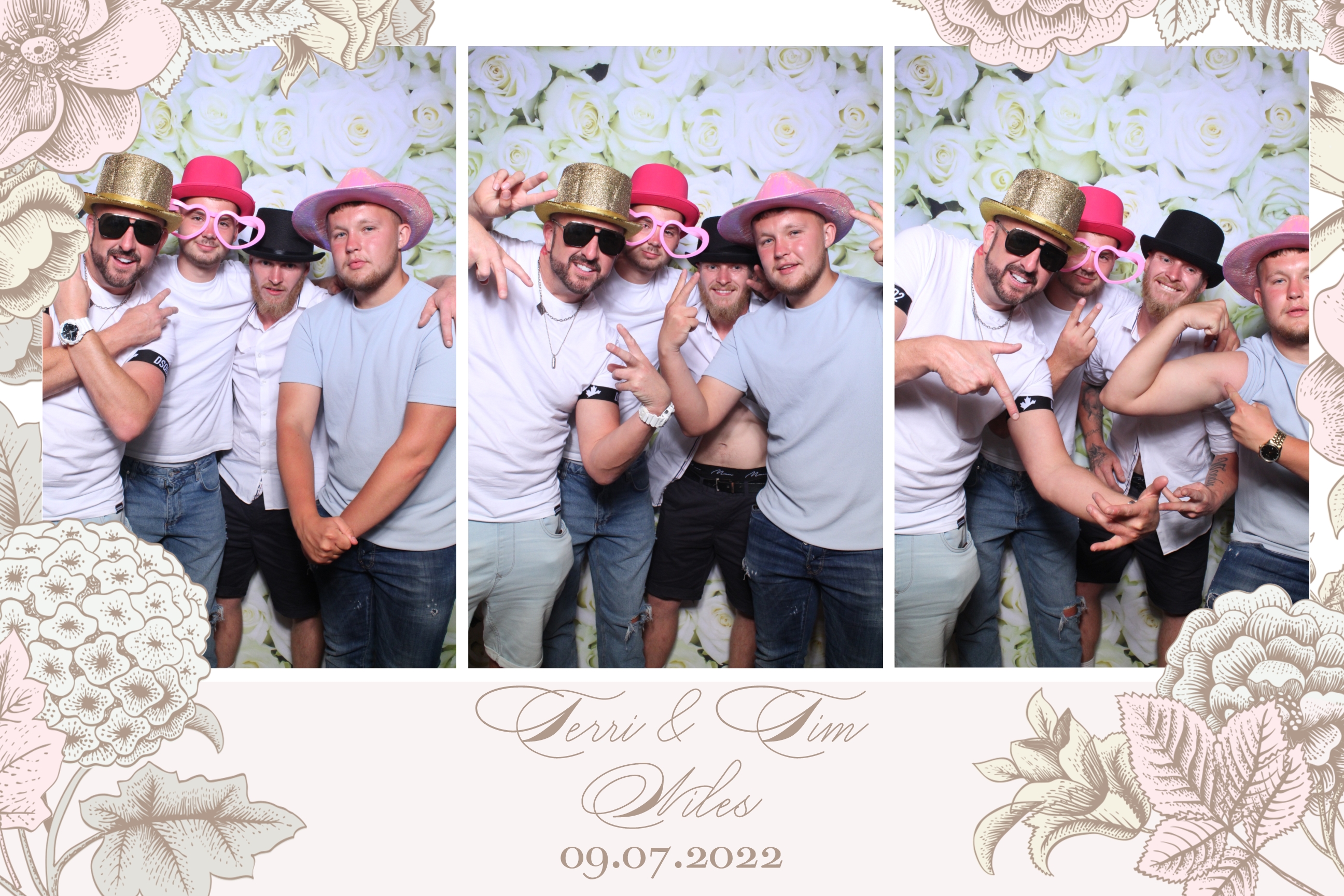 Terri & Tim | View more photos from the event at images.mobile-photo-booth.com/u/MobilePhotoBoothUK/Terri-Tim