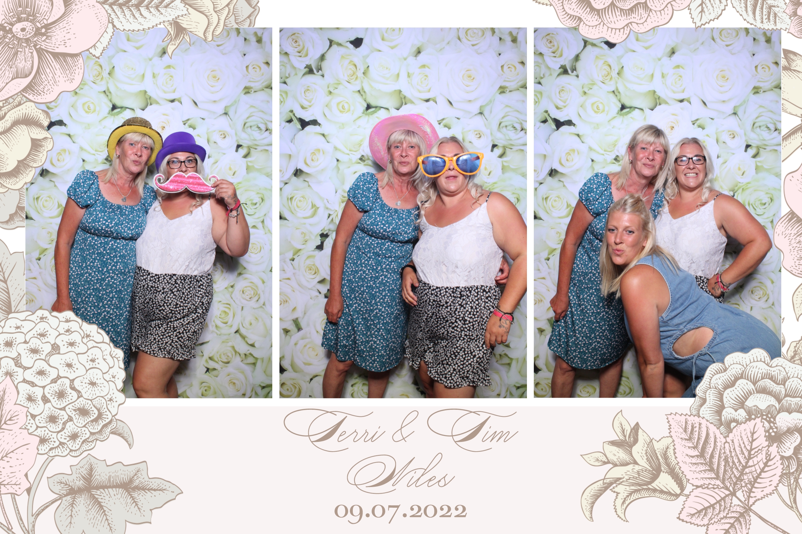Terri & Tim | View more photos from the event at images.mobile-photo-booth.com/u/MobilePhotoBoothUK/Terri-Tim