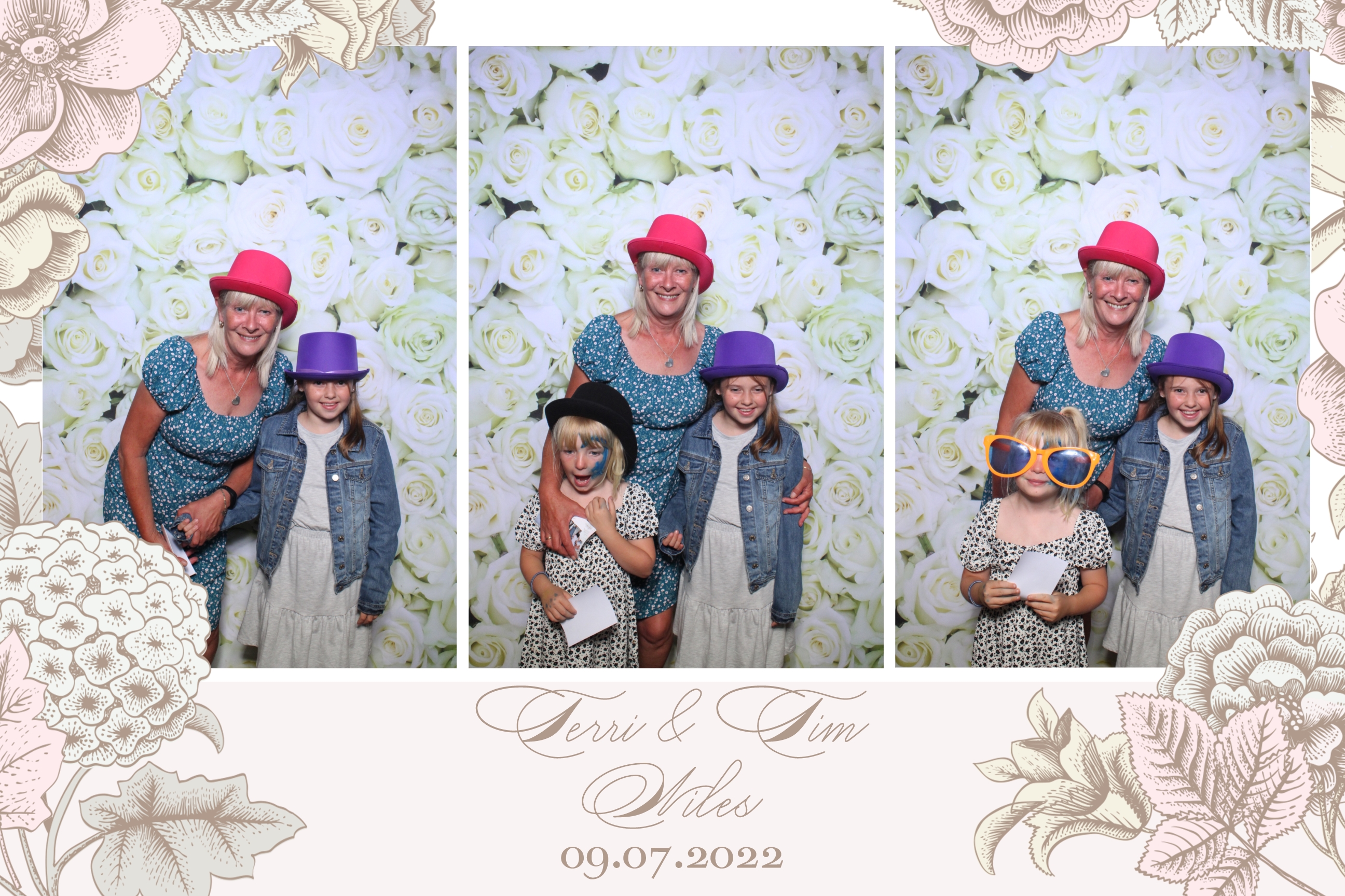 Terri & Tim | View more photos from the event at images.mobile-photo-booth.com/u/MobilePhotoBoothUK/Terri-Tim