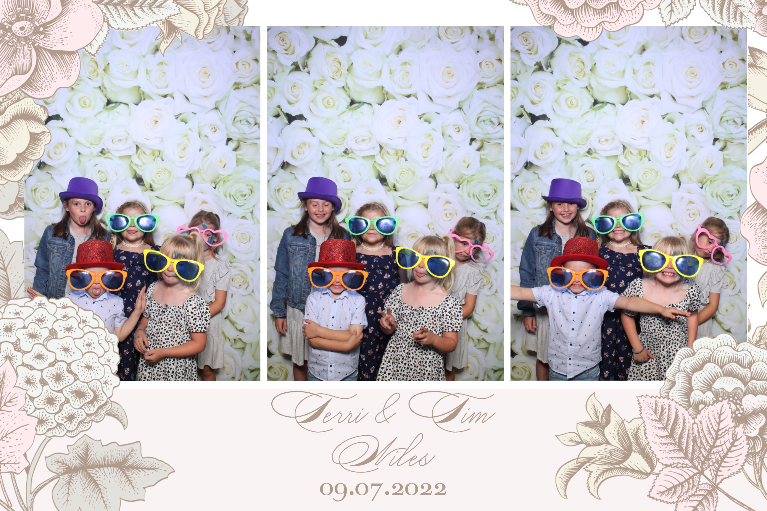 Terri & Tim | View more photos from the event at images.mobile-photo-booth.com/u/MobilePhotoBoothUK/Terri-Tim