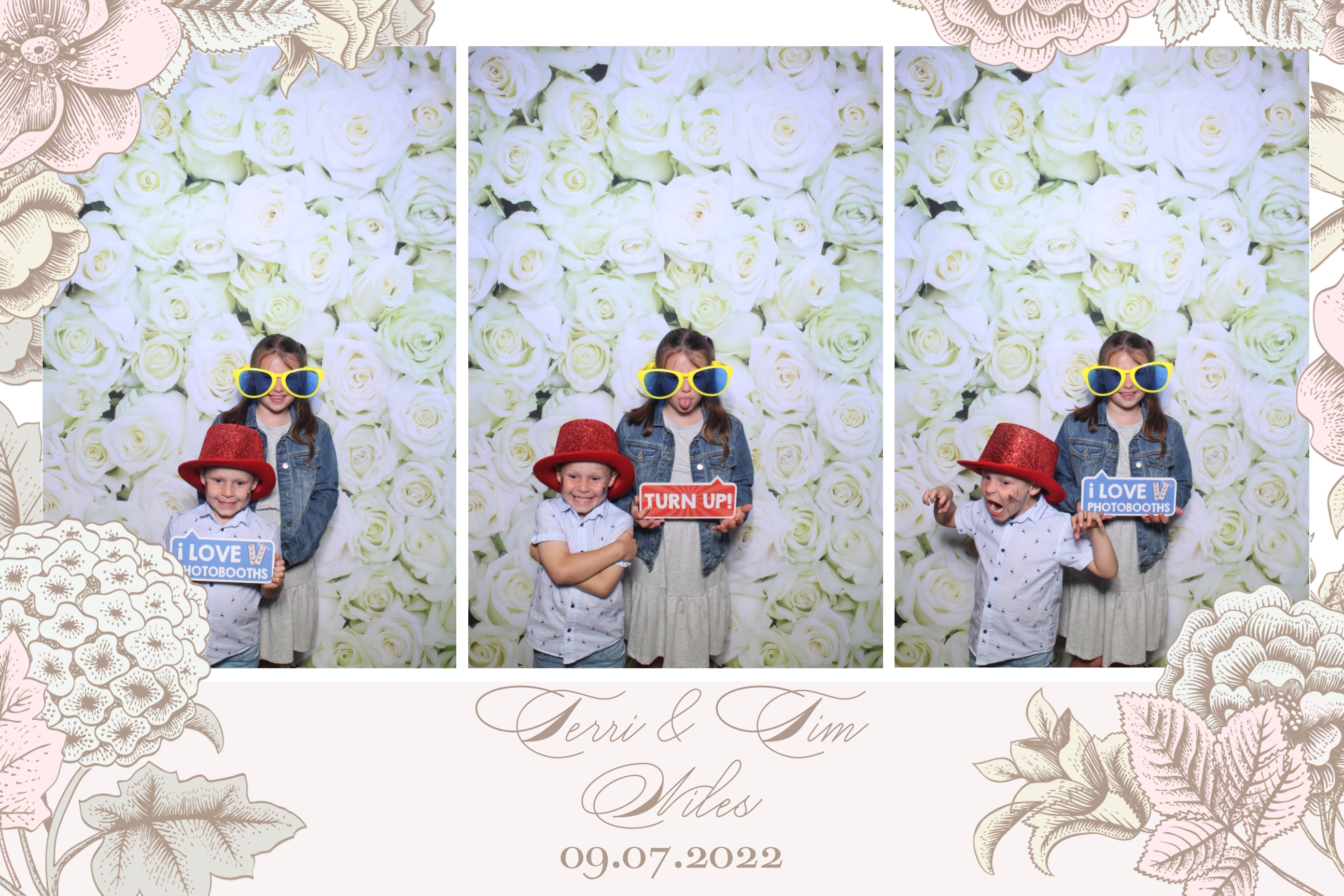 Terri & Tim | View more photos from the event at images.mobile-photo-booth.com/u/MobilePhotoBoothUK/Terri-Tim