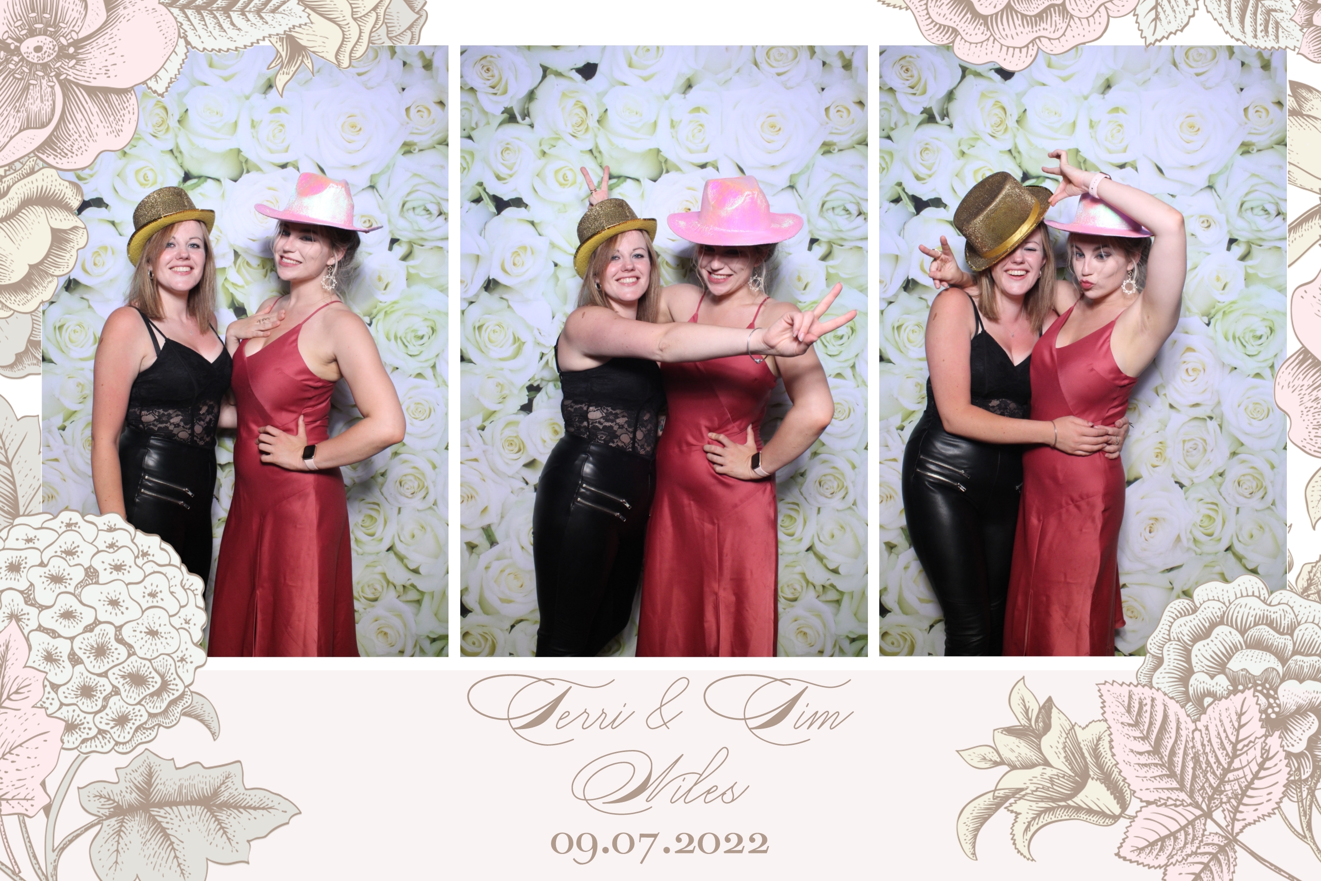 Terri & Tim | View more photos from the event at images.mobile-photo-booth.com/u/MobilePhotoBoothUK/Terri-Tim