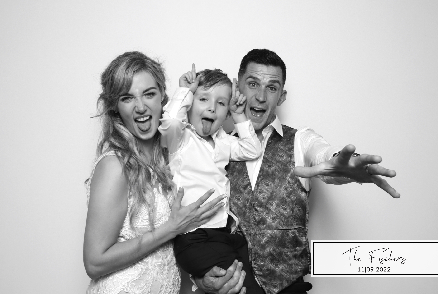 The Fischer Wedding | View more photos from the event at images.mobile-photo-booth.com/u/MobilePhotoBoothUK/The-Fischer-Wedding