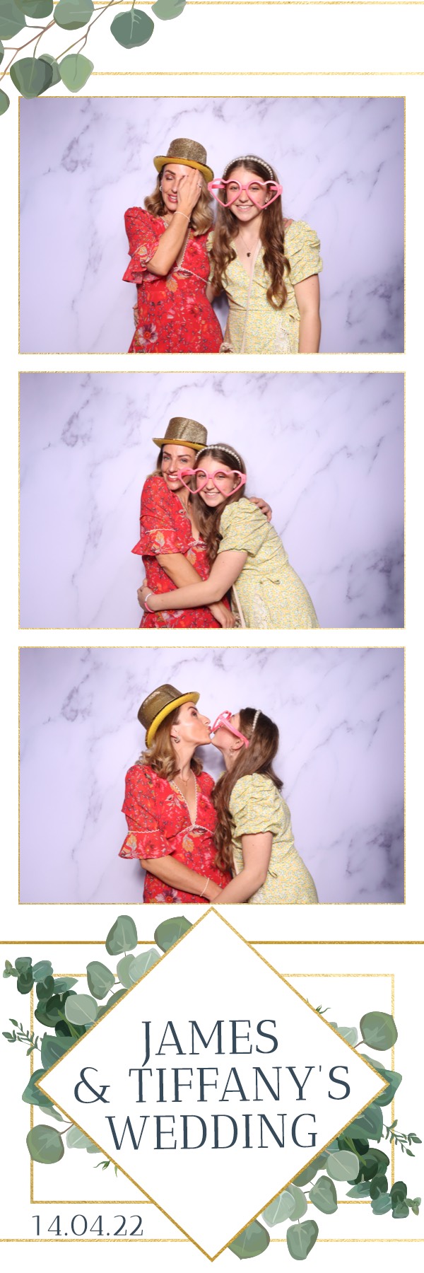 Tiffany & James | View more photos from the event at images.mobile-photo-booth.com/u/MobilePhotoBoothUK/Tiffany-James