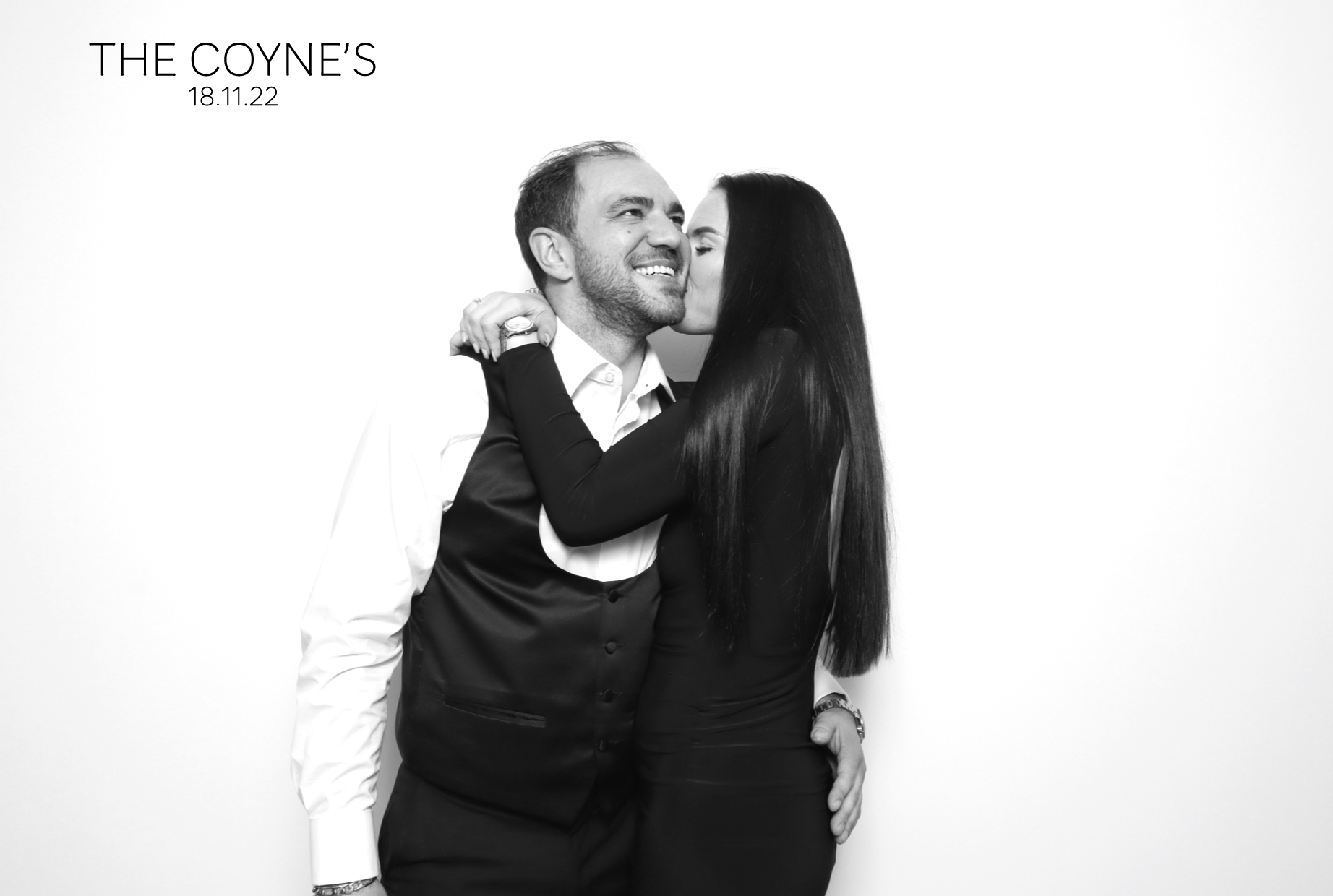 Victoria & Danny | View more photos from the event at images.mobile-photo-booth.com/u/MobilePhotoBoothUK/Victoria-Danny