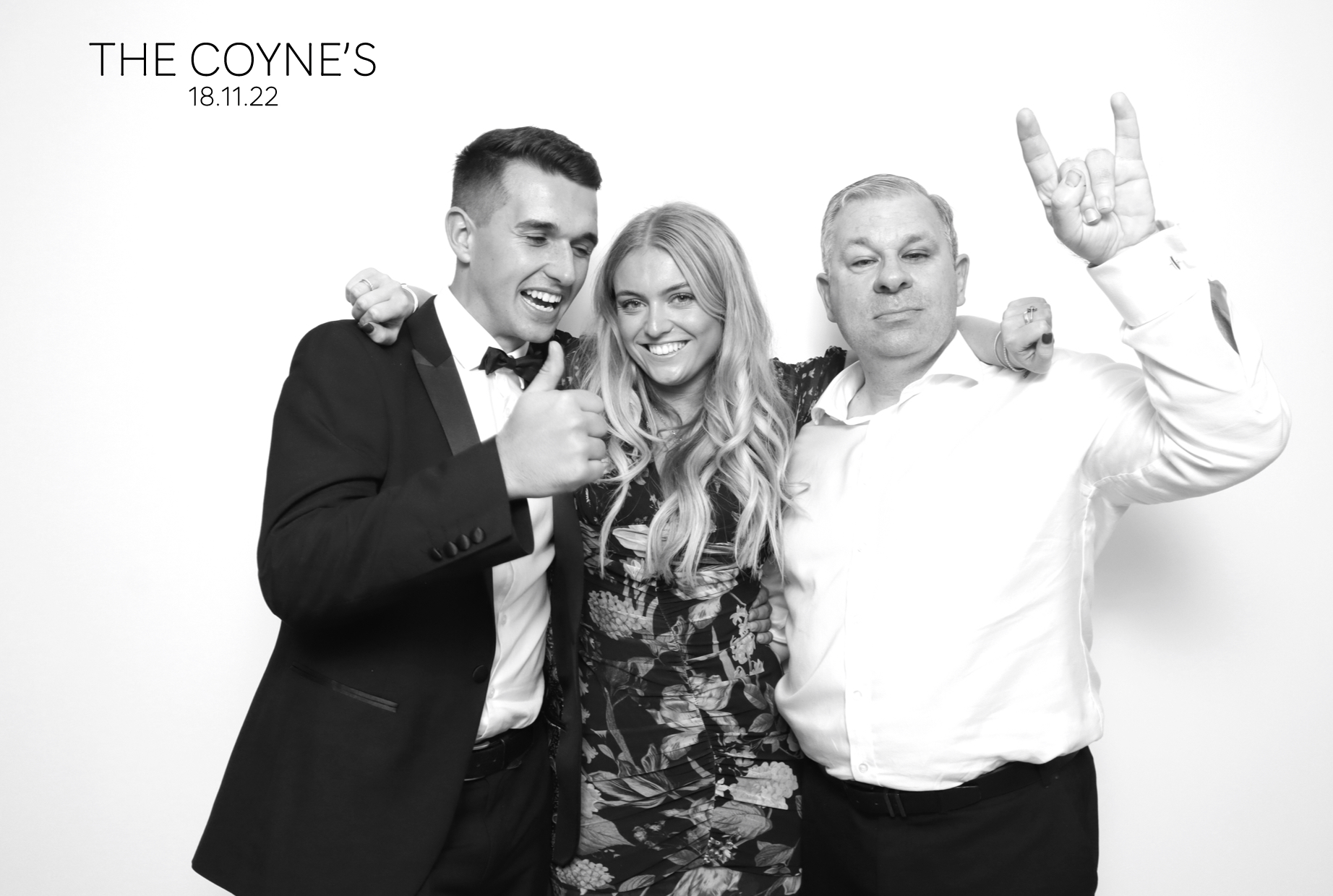 Victoria & Danny | View more photos from the event at images.mobile-photo-booth.com/u/MobilePhotoBoothUK/Victoria-Danny