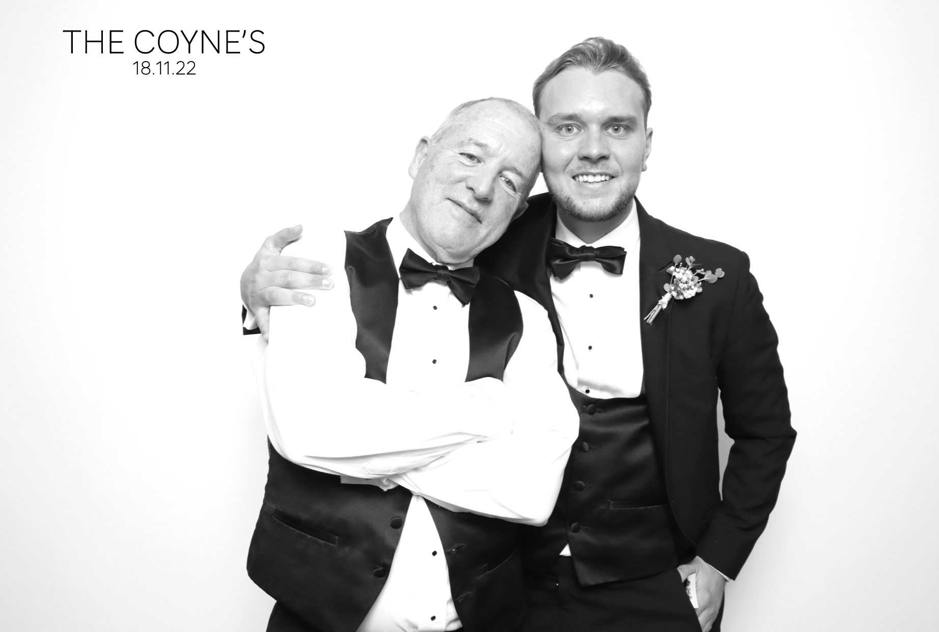 Victoria & Danny | View more photos from the event at images.mobile-photo-booth.com/u/MobilePhotoBoothUK/Victoria-Danny