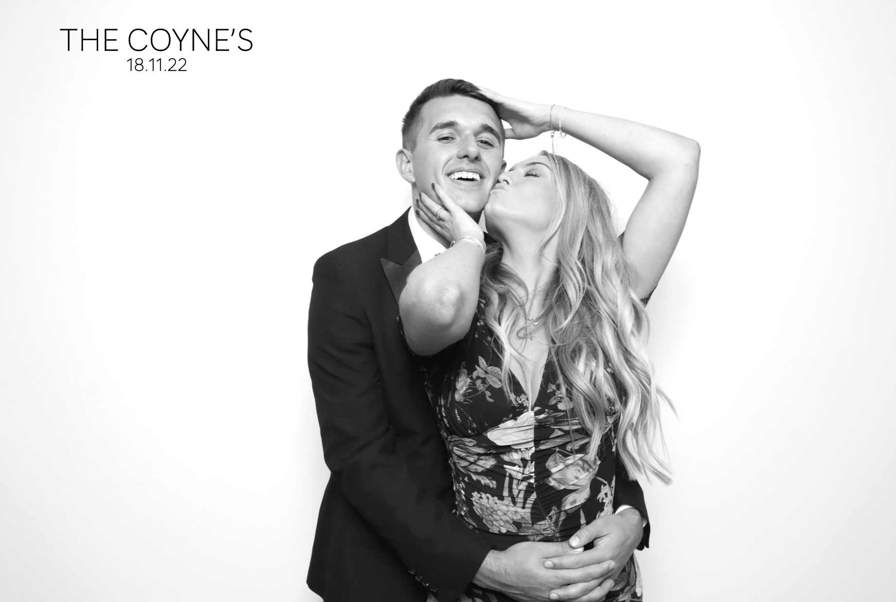 Victoria & Danny | View more photos from the event at images.mobile-photo-booth.com/u/MobilePhotoBoothUK/Victoria-Danny