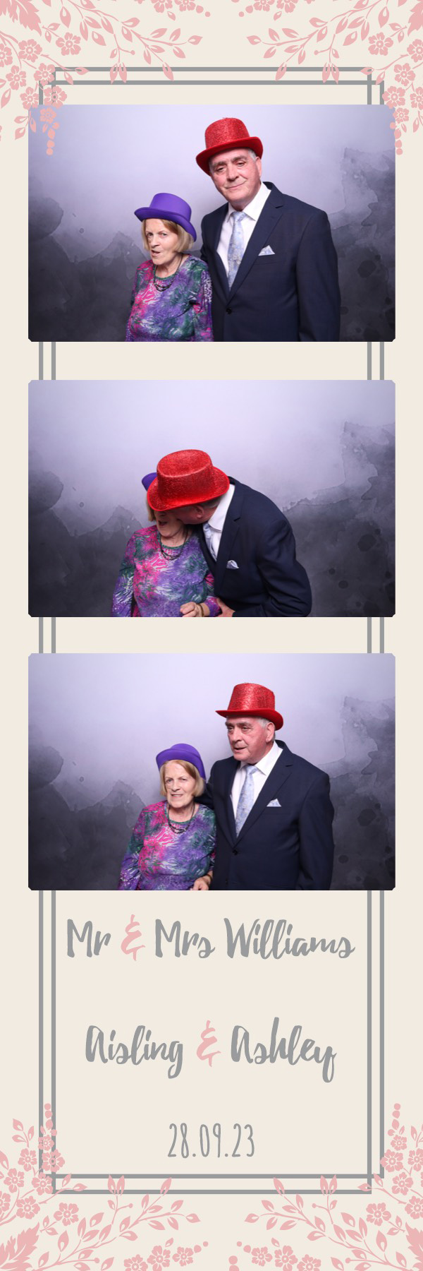 Aisling & Ashley | View more photos from the event at images.mobile-photo-booth.com/u/MobilePhotoBoothUK/Aisling-Ashley